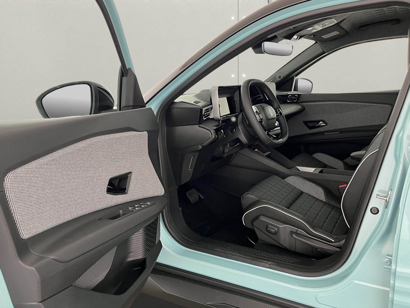 RENAULT R4 E-Tech Comfort Range iconic-image-5