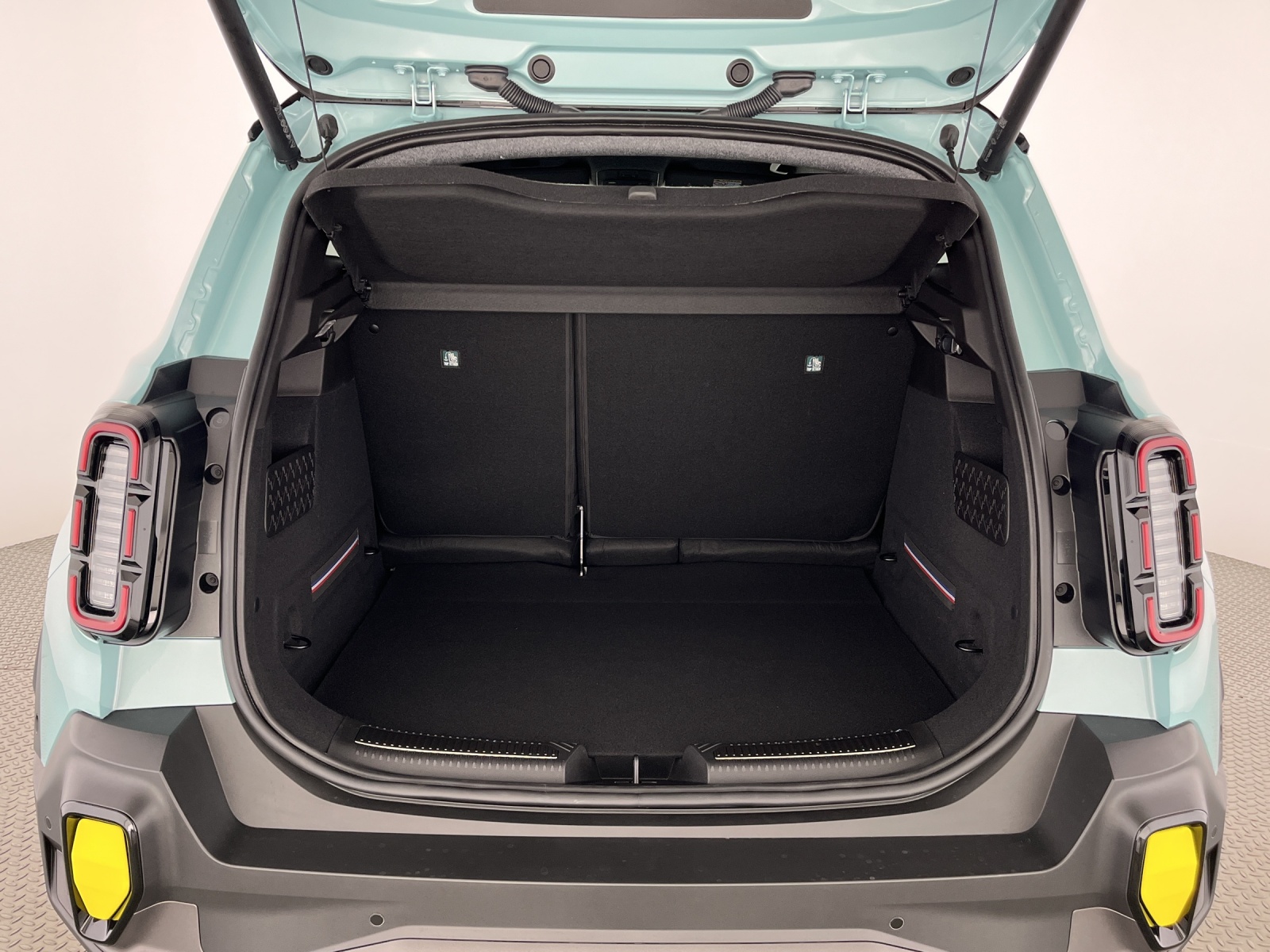 RENAULT R4 E-Tech Comfort Range iconic-image-15