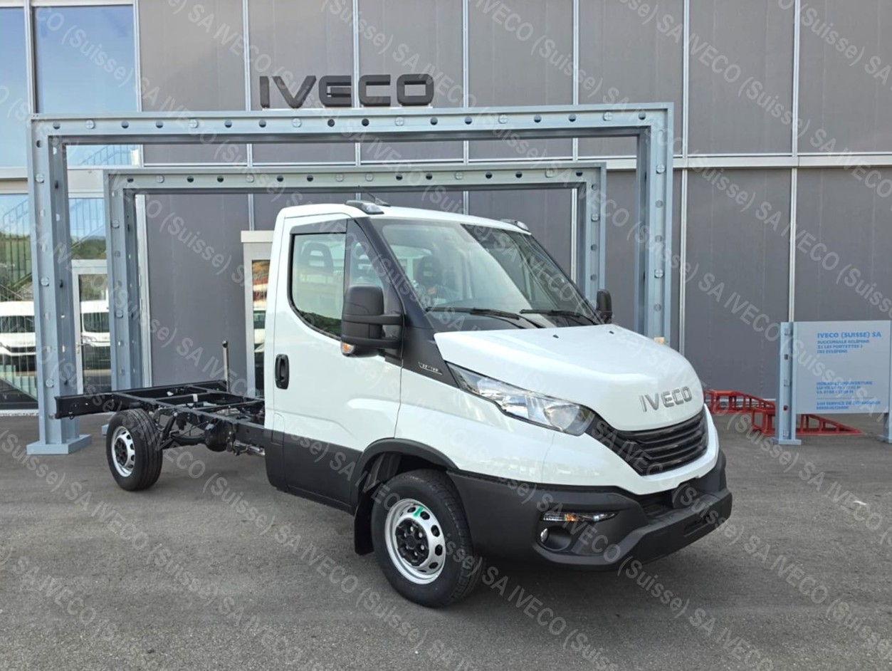 IVECO 35S14B-image-0