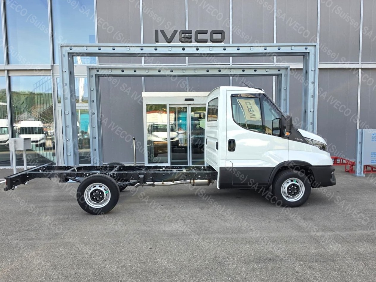 IVECO 35S14B-image-2
