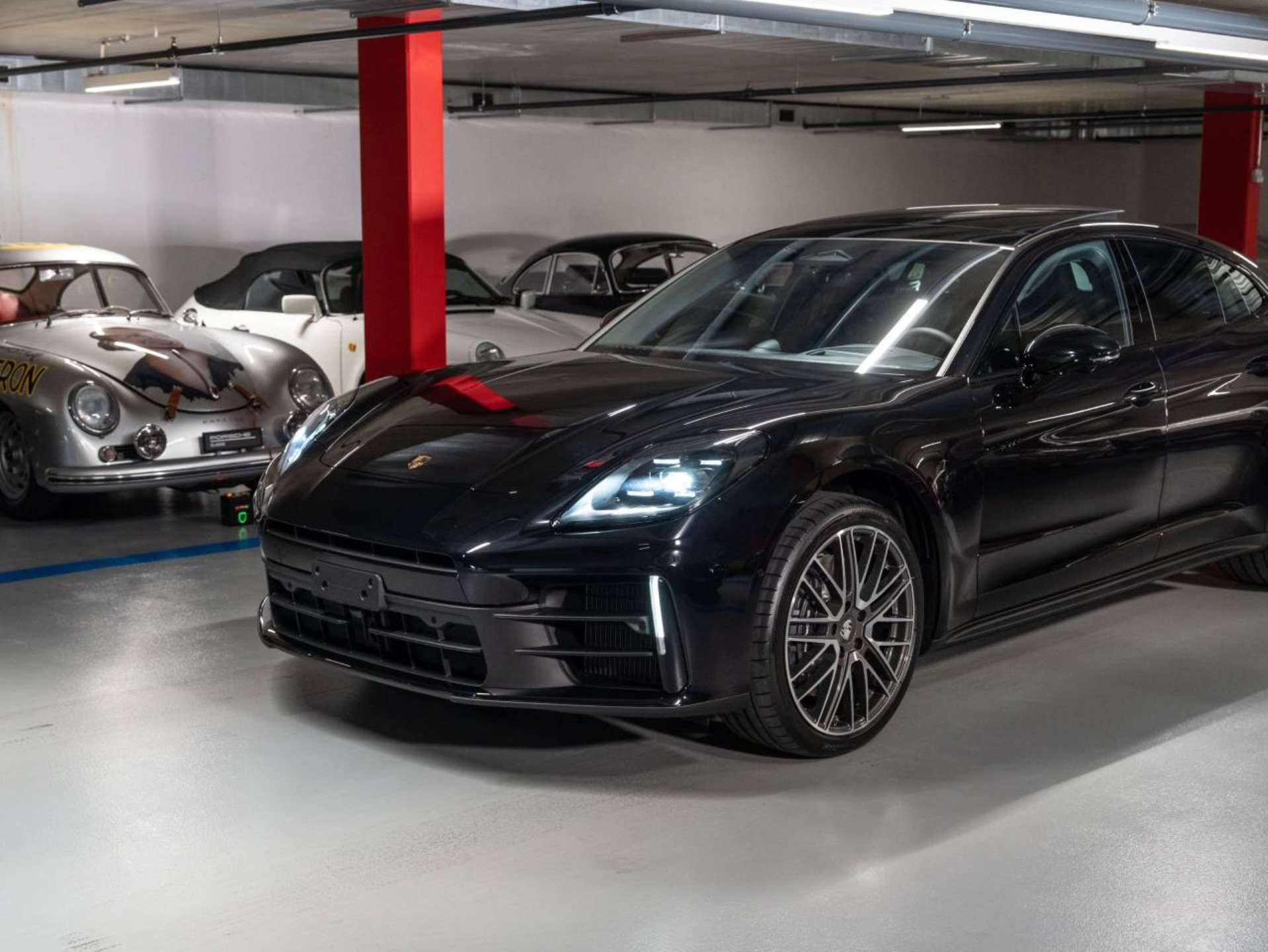 PORSCHE Panamera 4 E-Hybrid-image-20