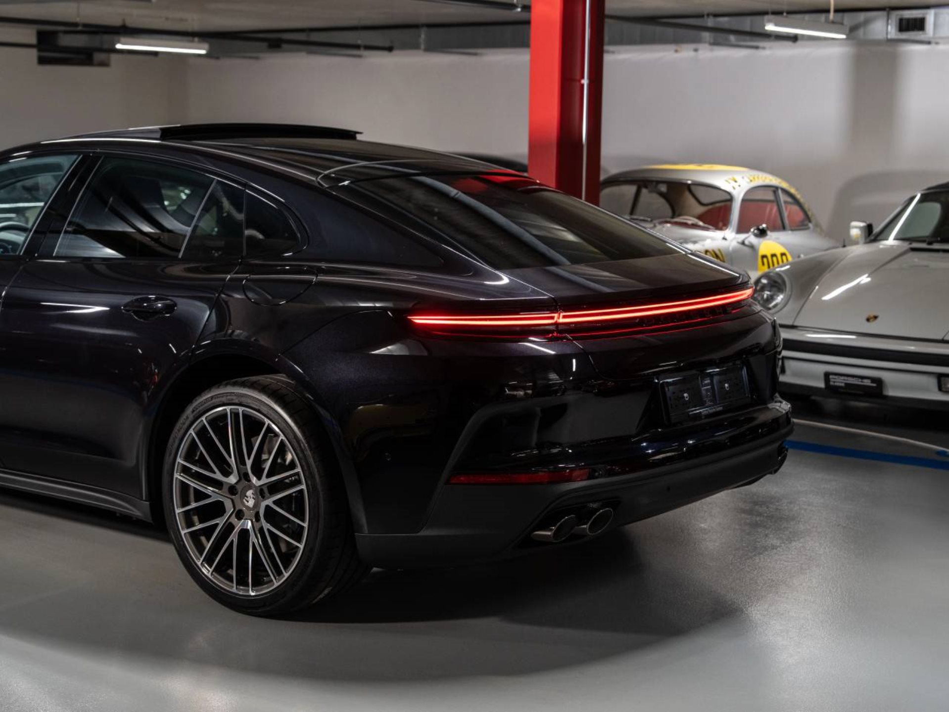 PORSCHE Panamera 4 E-Hybrid-image-21