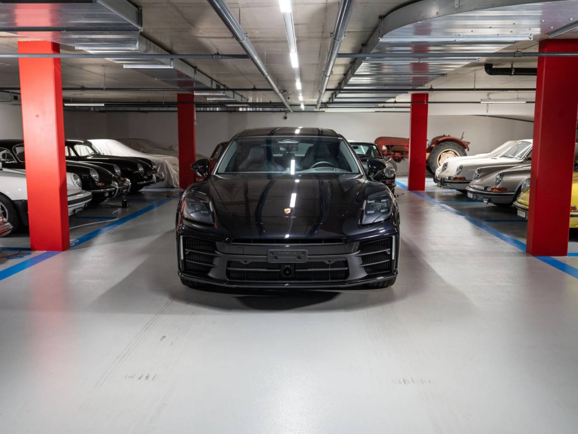 PORSCHE Panamera 4 E-Hybrid-image-1