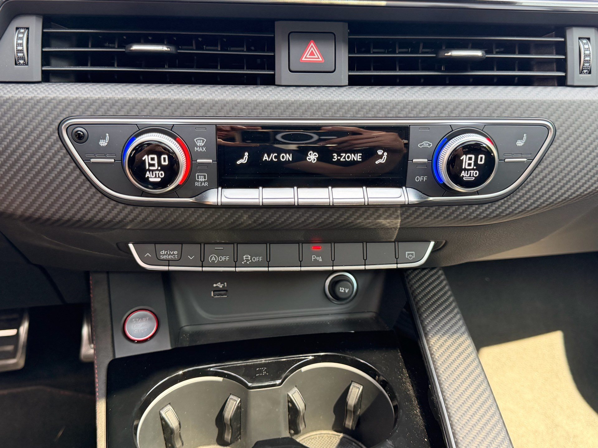 AUDI RS5 SPORTBACK 2.9 TFSI QUATTRO *** PERFORMANCE EDITION & 4 JAHRE AUDI WERKSGARANTIE ***-image-22