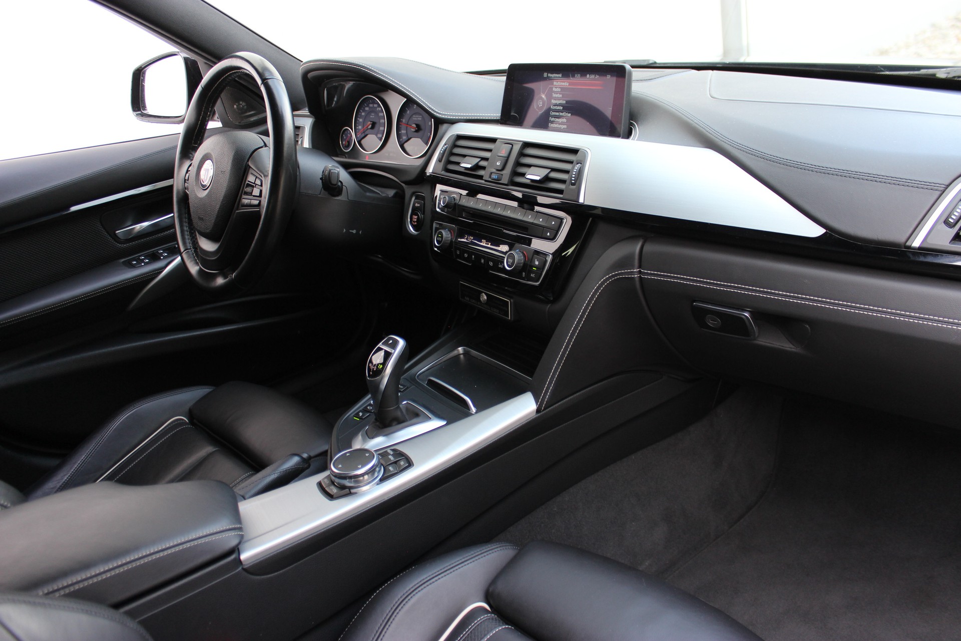 BMW-ALPINA B3 BiTurbo Touring 3.0 xDrive Switch-Tronic-image-1