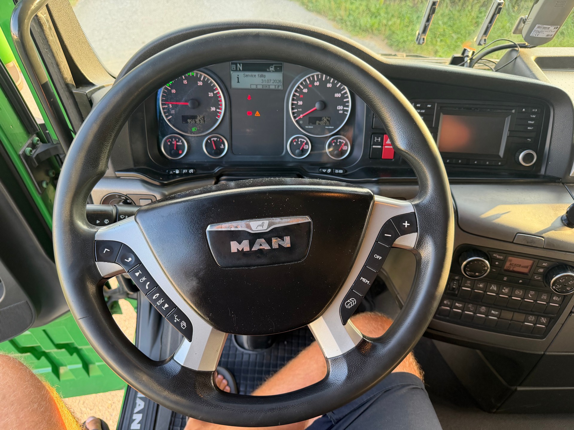 MAN TGX 18.400-image-12