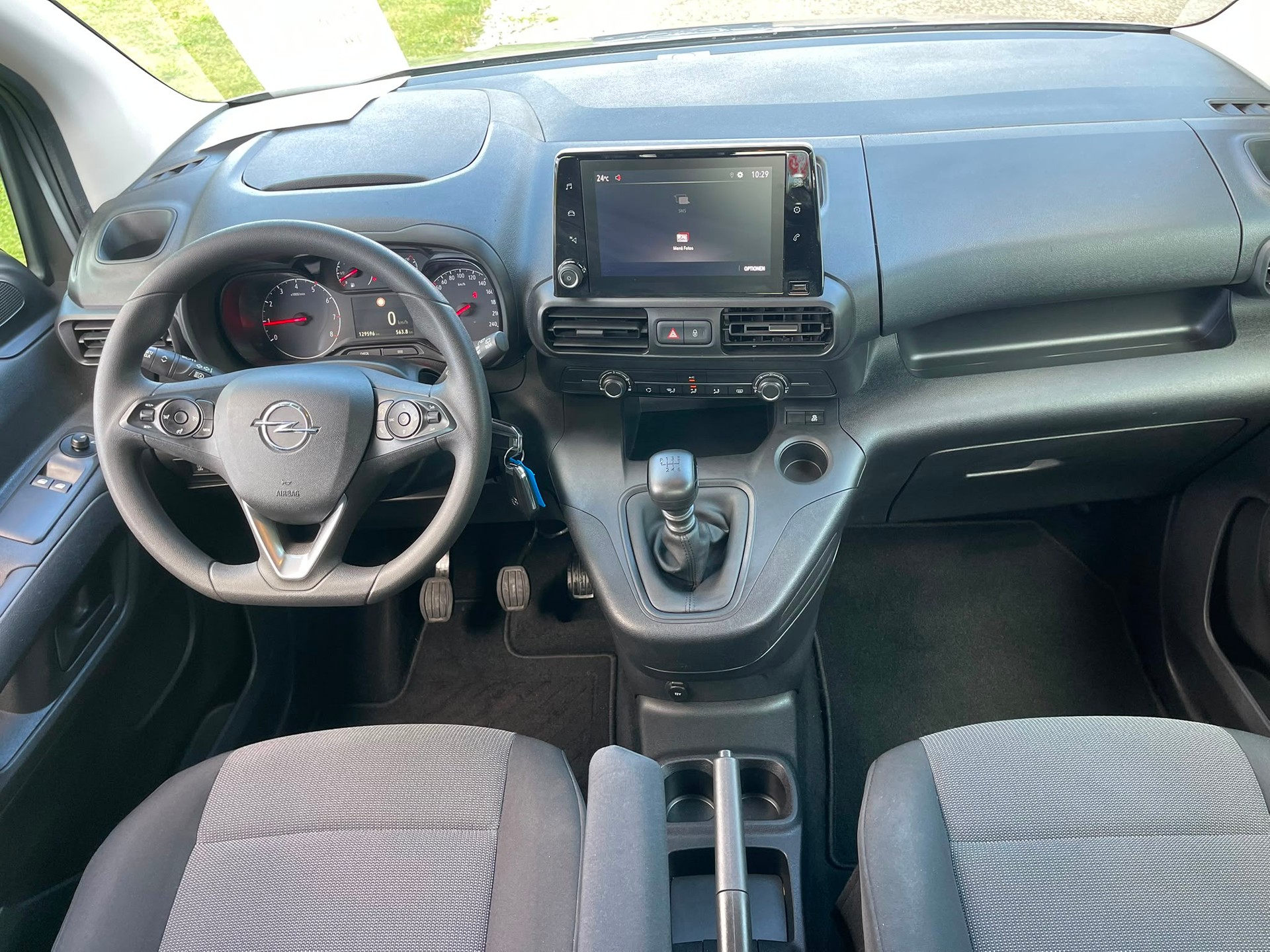 OPEL Combo Life 1.2 Essentia-image-8