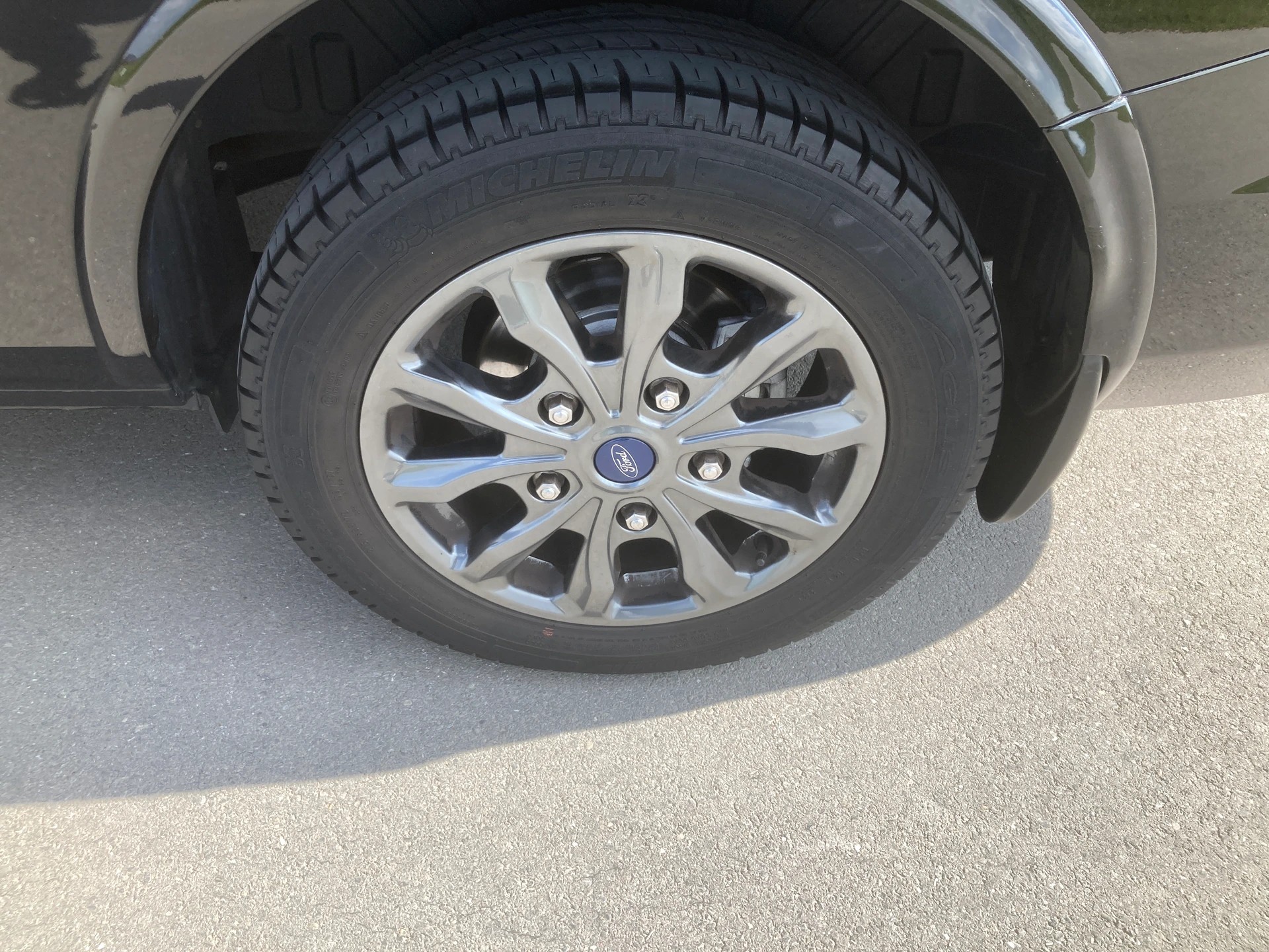 FORD Tourneo Custom 320 L2H1 Titanium X A mit Anhängerkupplung-image-7