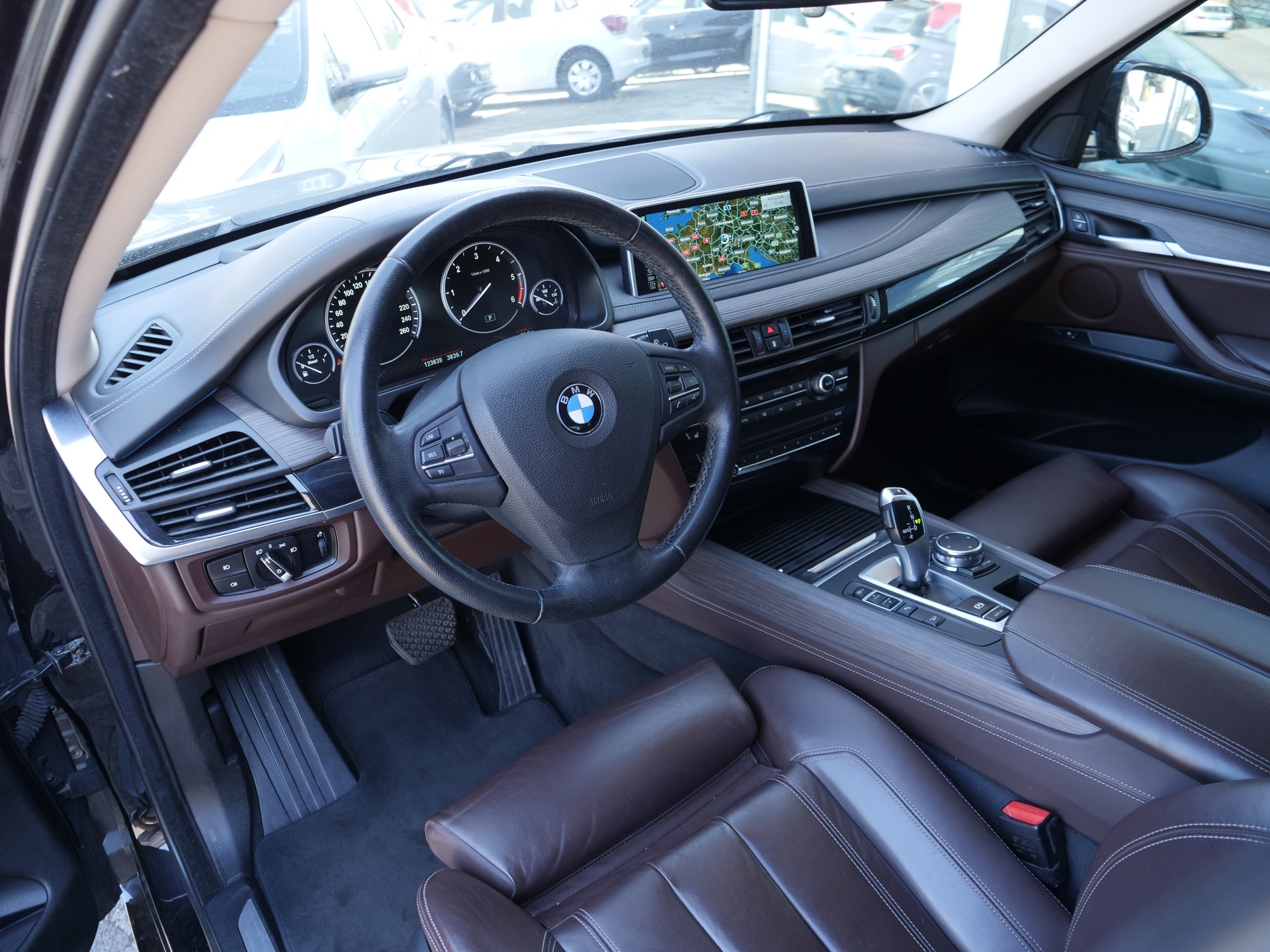 BMW X5 xDrive 30d M-Paket Steptronic-image-6