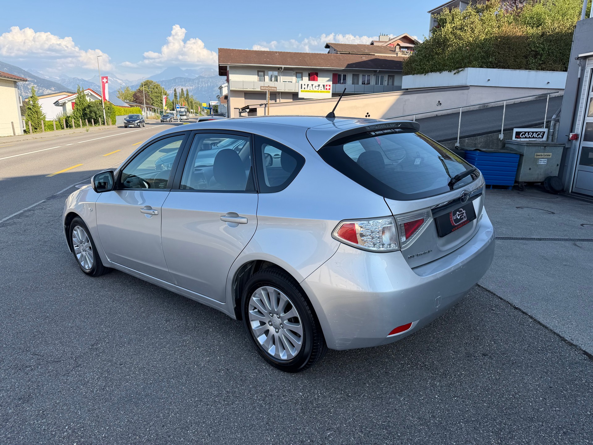 SUBARU Impreza 2.0R Swiss Automatic-image-3