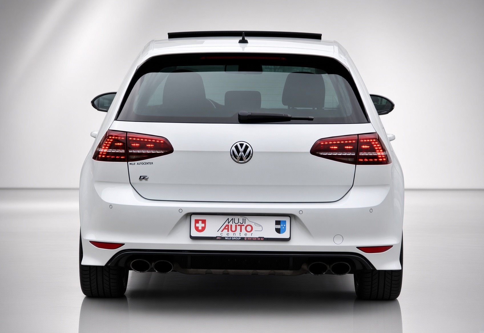 VW Golf 2.0 TSI R 4Motion DSG-image-3