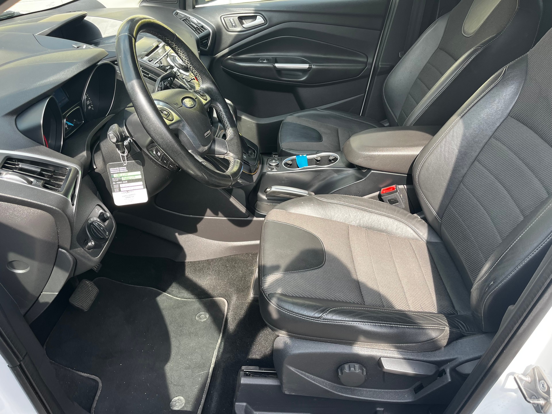 FORD Kuga 2.0 TDCi Titanium S 4WD PowerShift-image-11