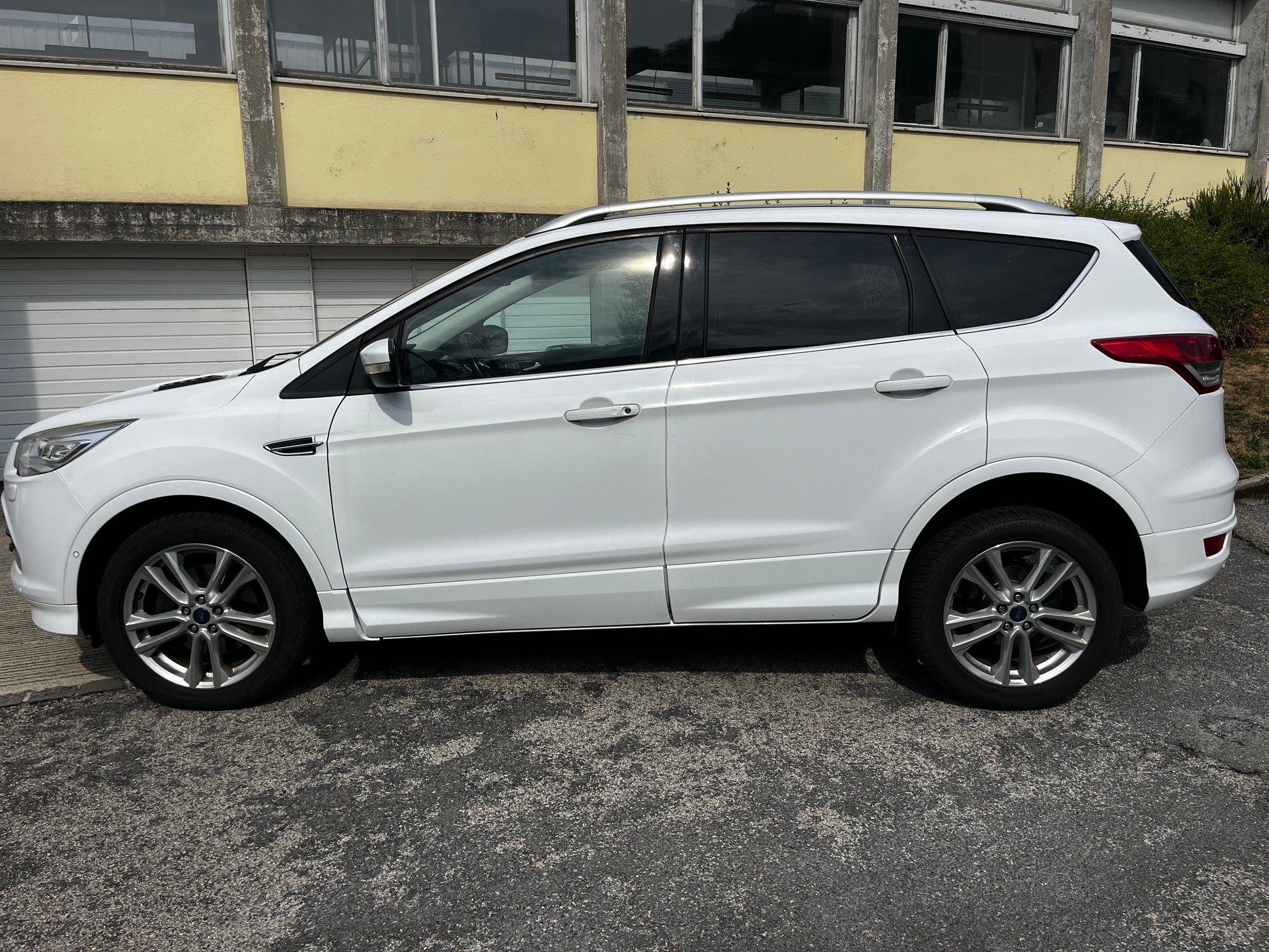 FORD Kuga 2.0 TDCi Titanium S 4WD PowerShift-image-7