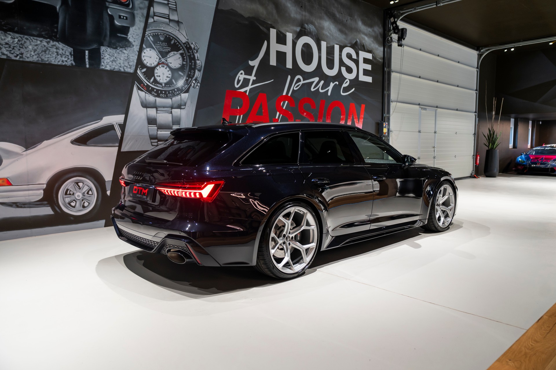 AUDI RS6 Avant 4.0 TFSI V8 quattro-image-3