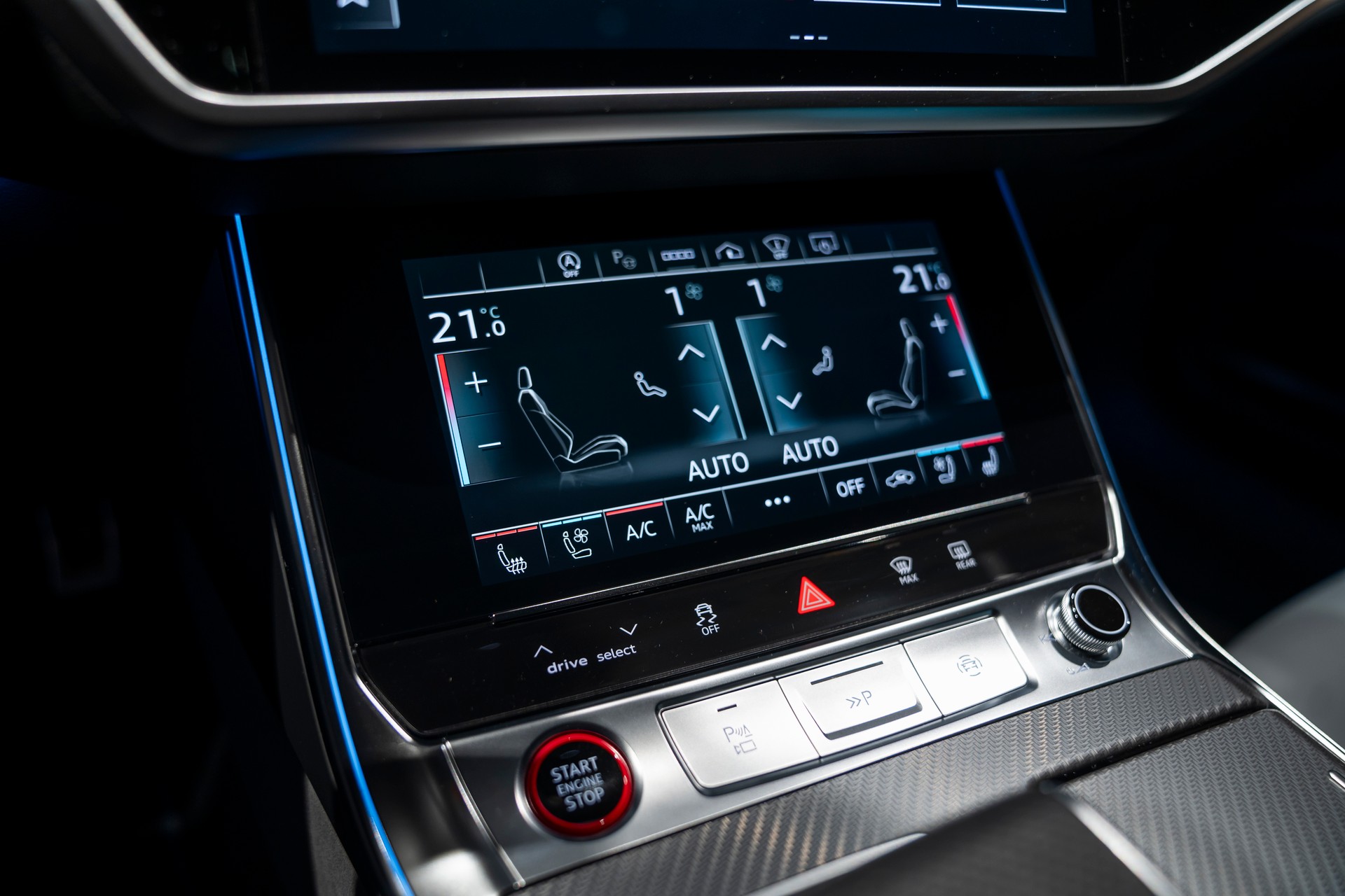 AUDI RS6 Avant 4.0 TFSI V8 quattro-image-12