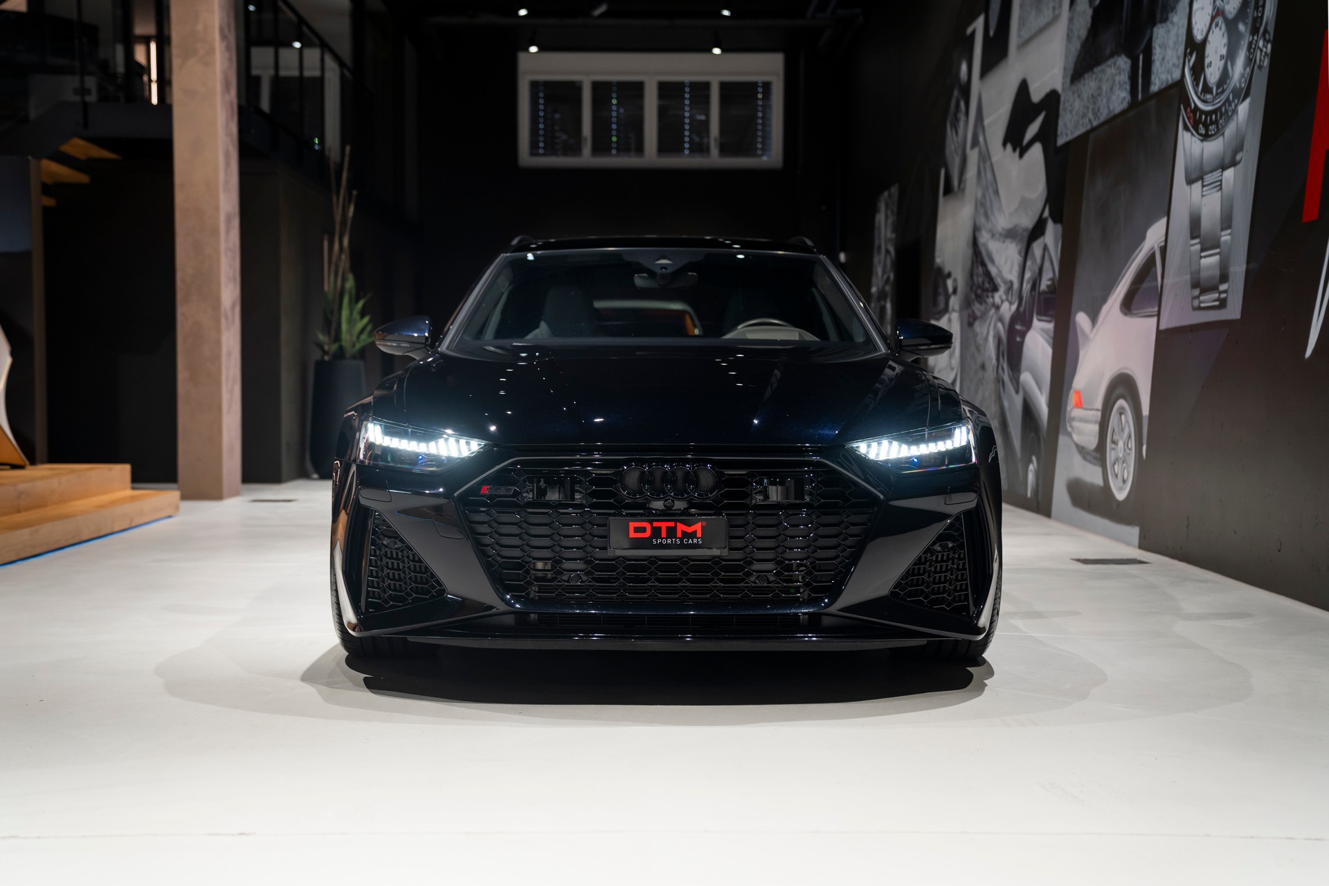 AUDI RS6 Avant 4.0 TFSI V8 quattro-image-1