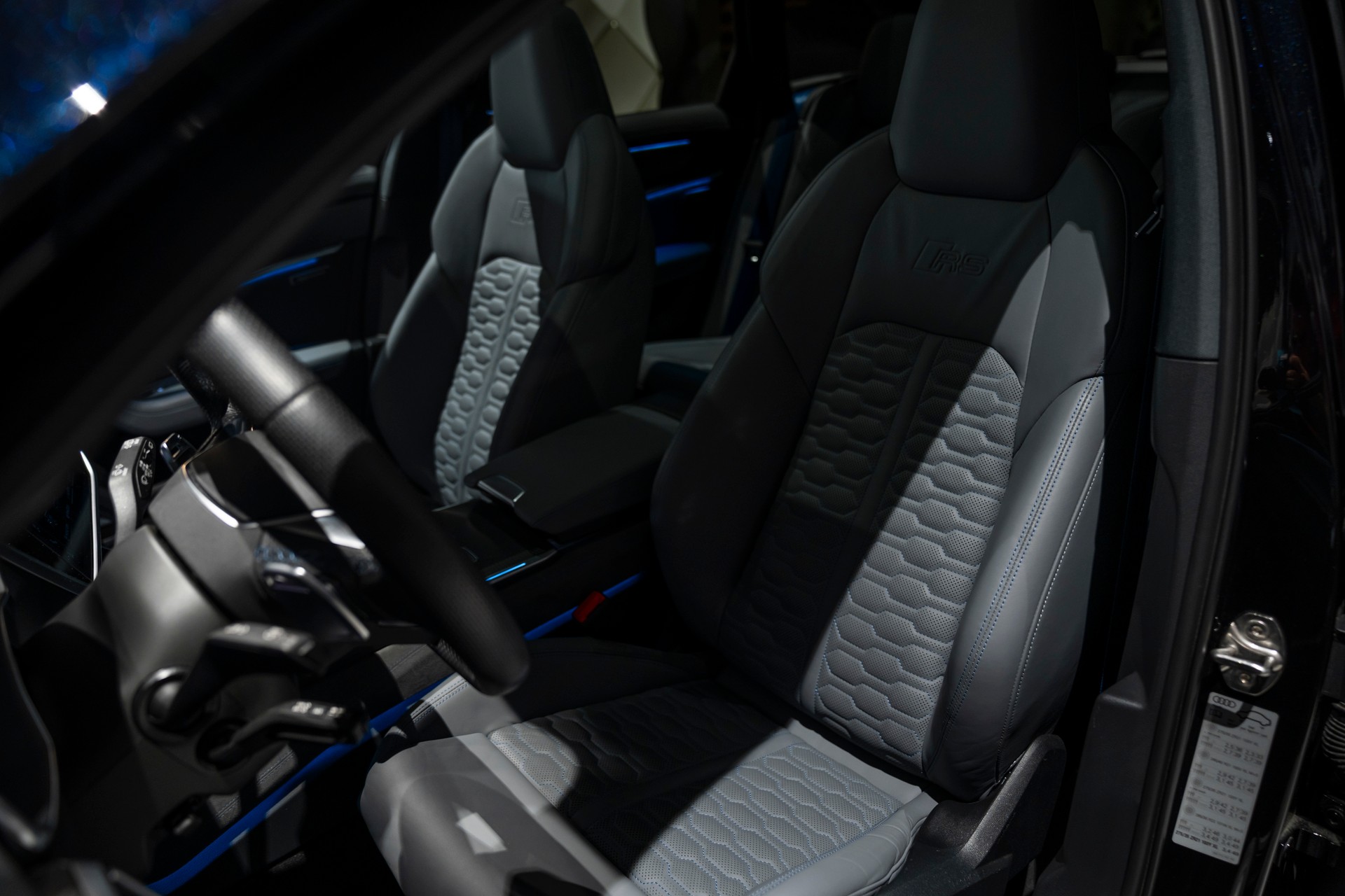 AUDI RS6 Avant 4.0 TFSI V8 quattro-image-7