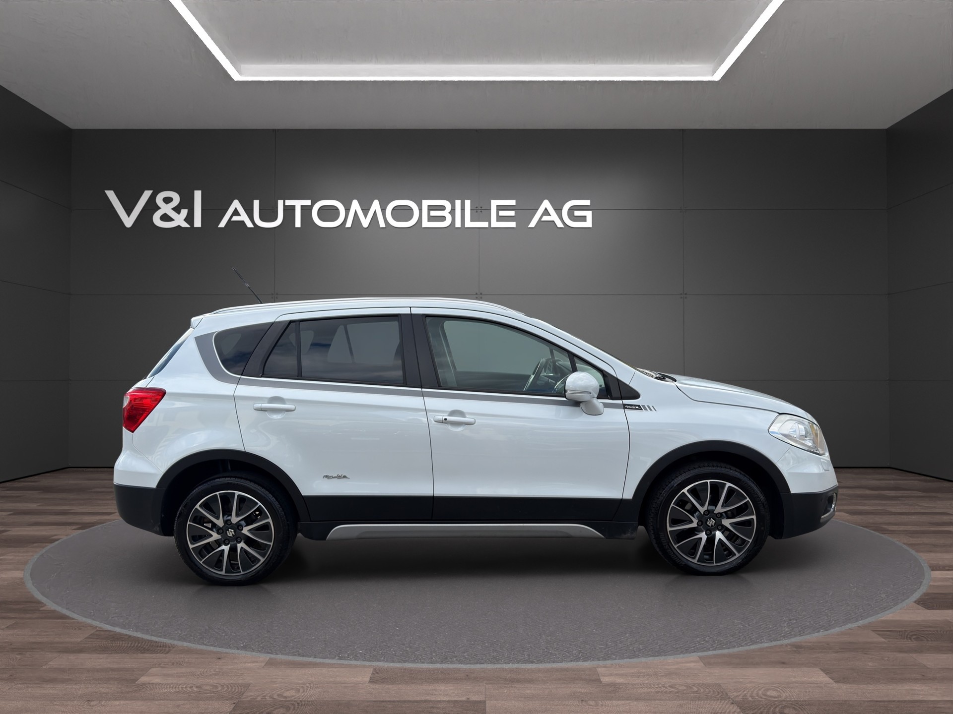 SUZUKI SX4 S-Cross 1.6 TD PizSulai 4WD TCSS-image-7