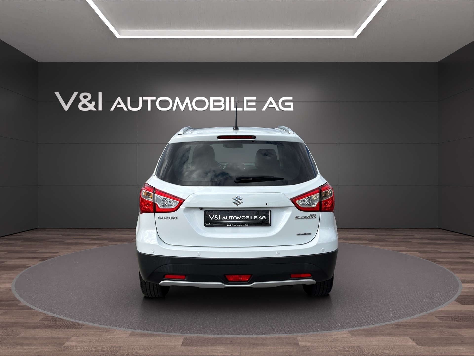 SUZUKI SX4 S-Cross 1.6 TD PizSulai 4WD TCSS-image-5