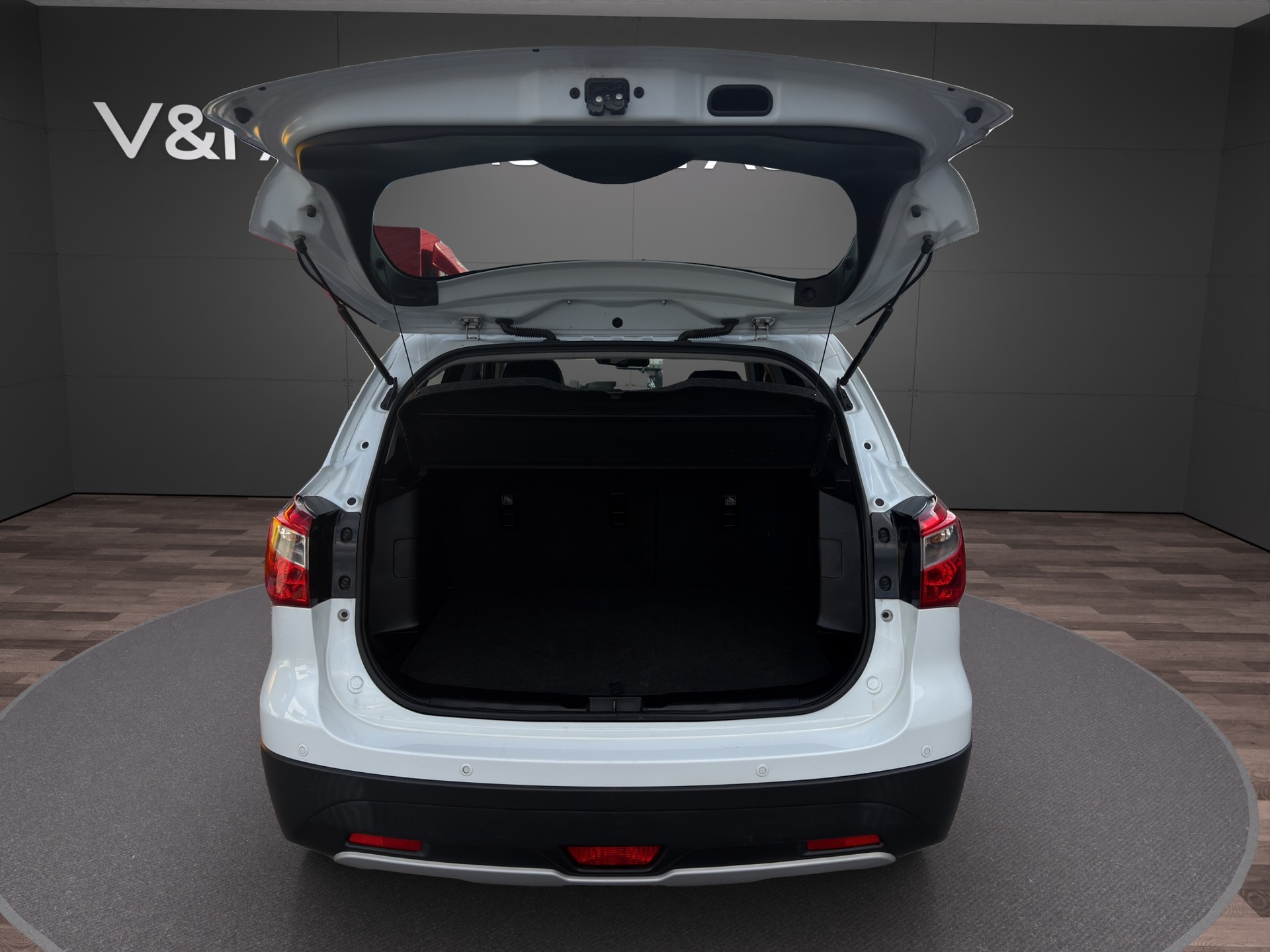 SUZUKI SX4 S-Cross 1.6 TD PizSulai 4WD TCSS-image-23