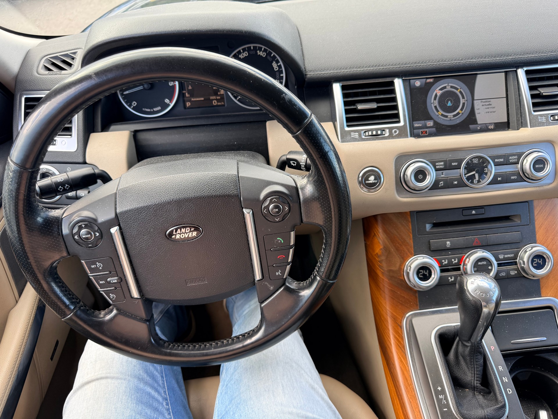LAND ROVER Range Rover Sport 3.0 TDV6 HSE Automatic-image-14