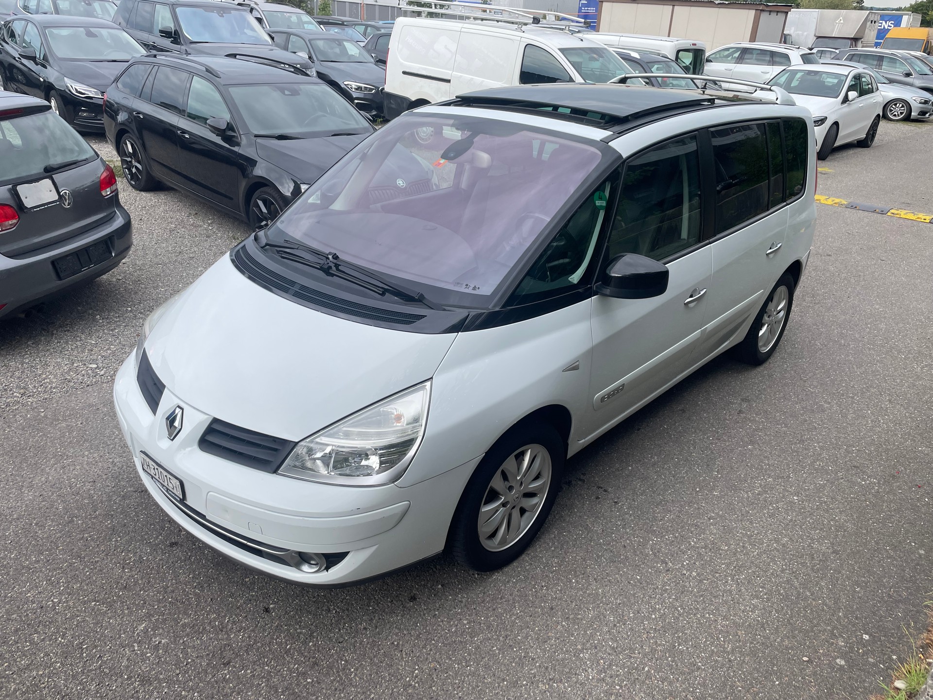 RENAULT Grand Espace 2.0 dCi Dynamique Automatic-image-0