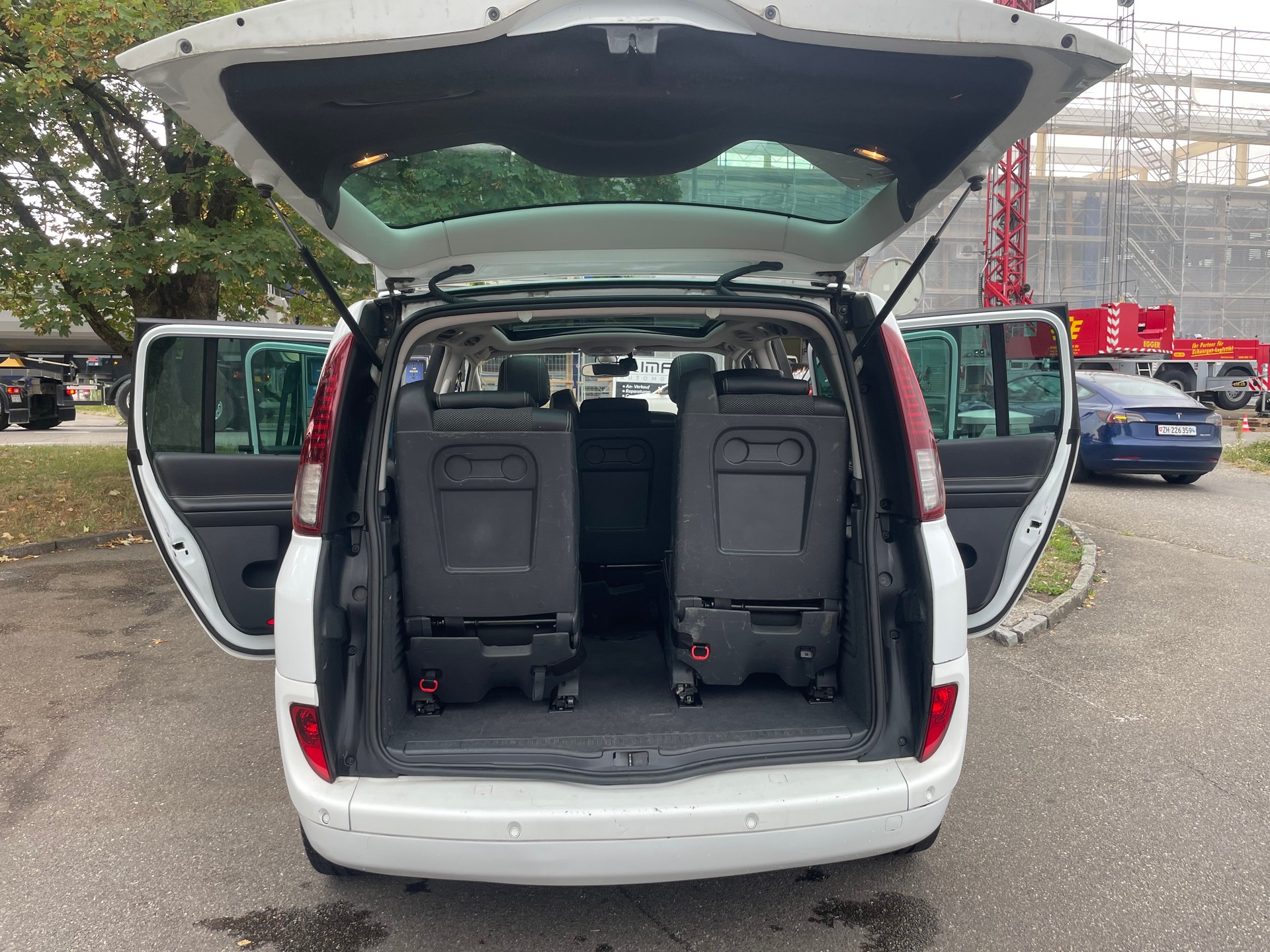 RENAULT Grand Espace 2.0 dCi Dynamique Automatic-image-13