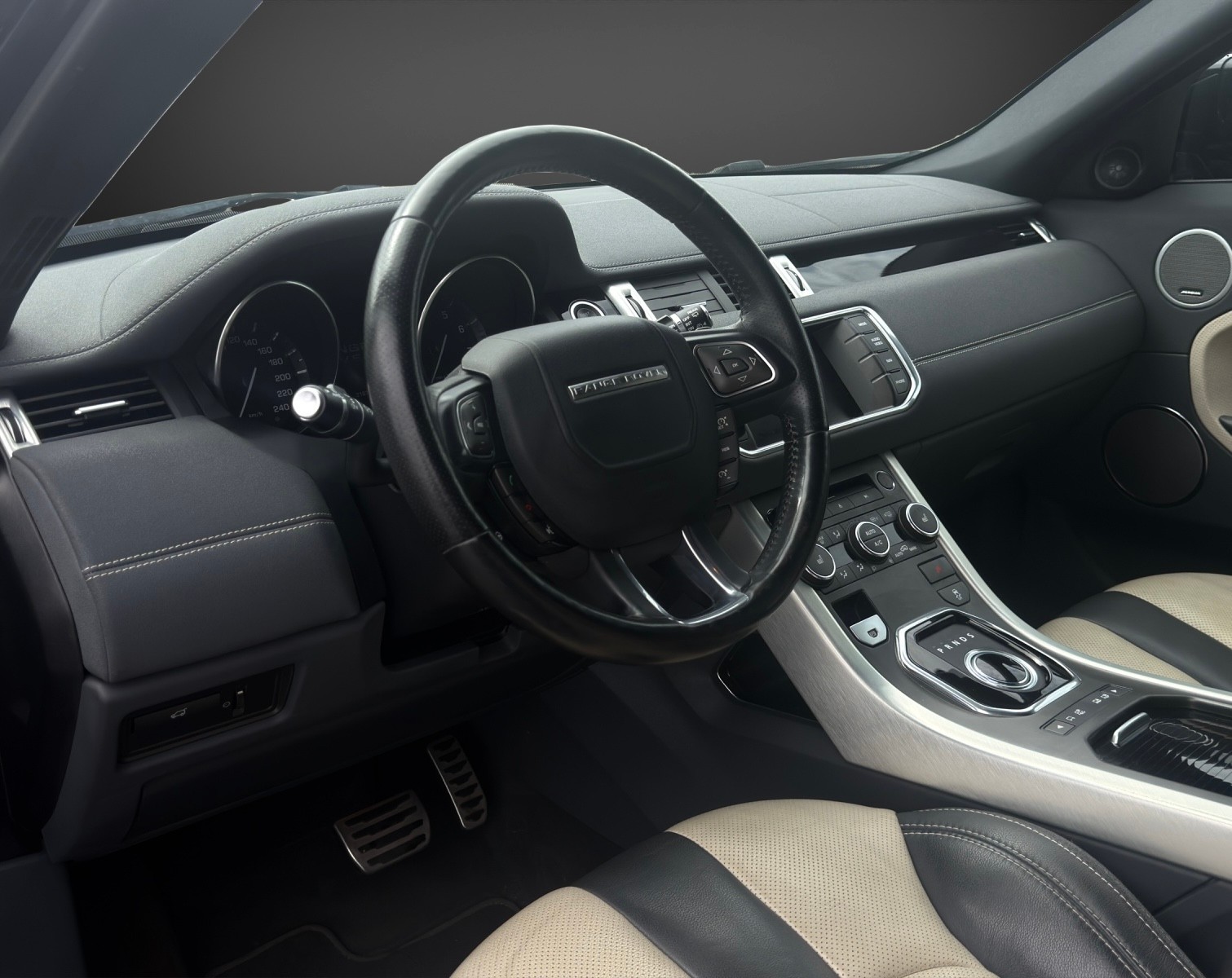 LAND ROVER Range Rover Evoque 2.0 Si4 Dynamic AT6 mit 241 PS-image-7