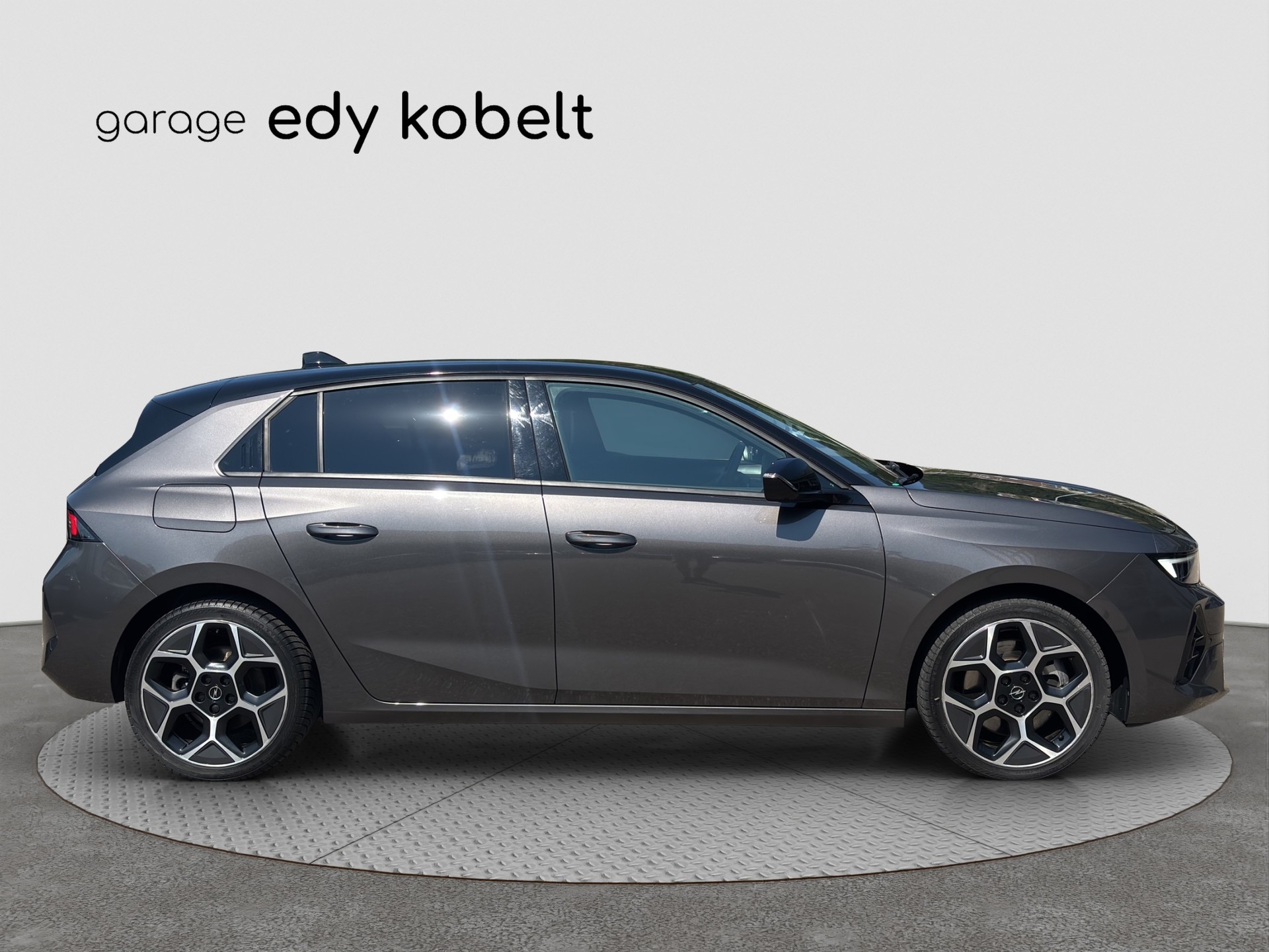 OPEL Astra 1.6 PHEV Turbo Swiss Plus A-image-16