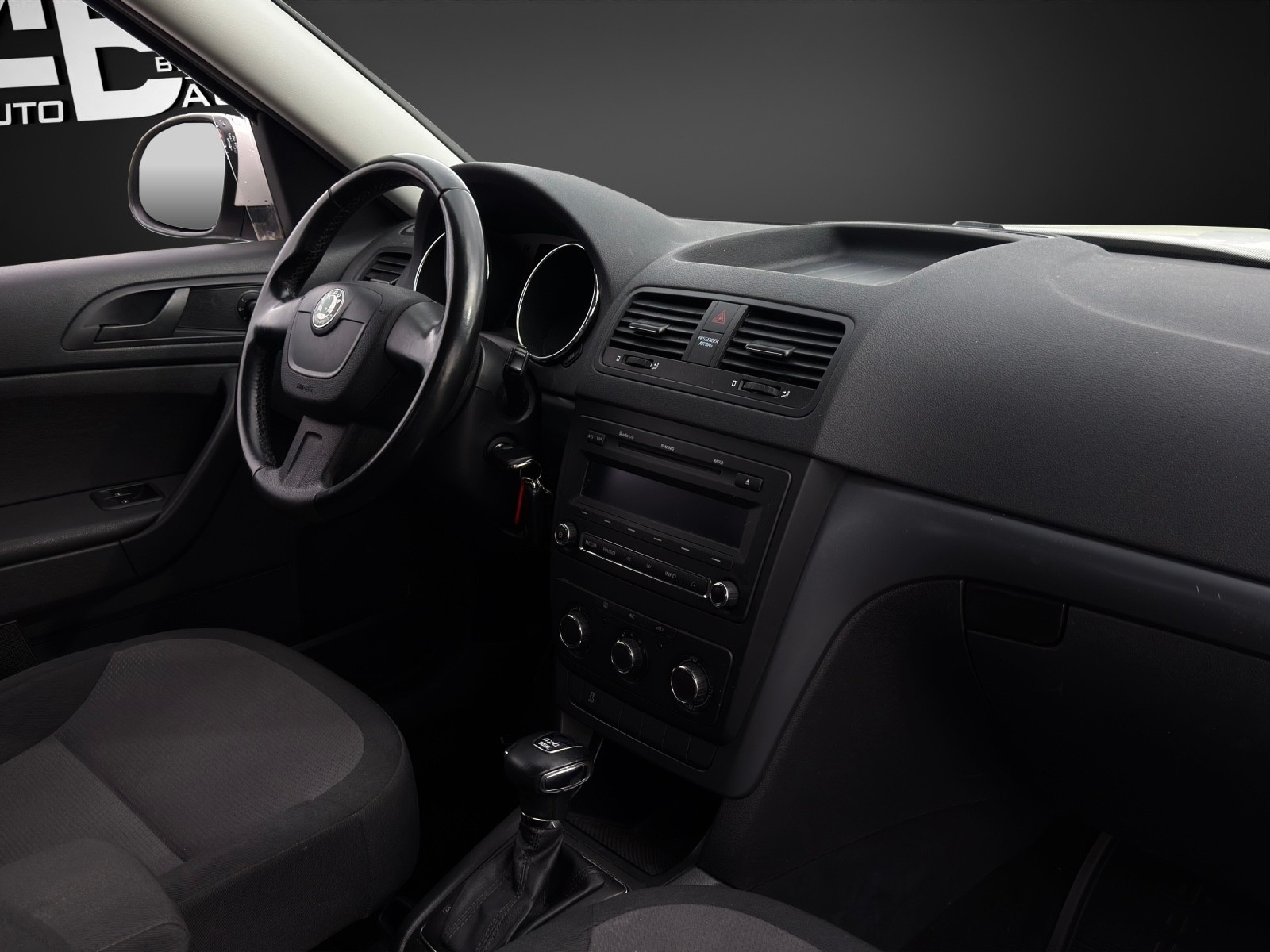 SKODA Yeti 2.0 TDI Active 4x4 DSG-image-9