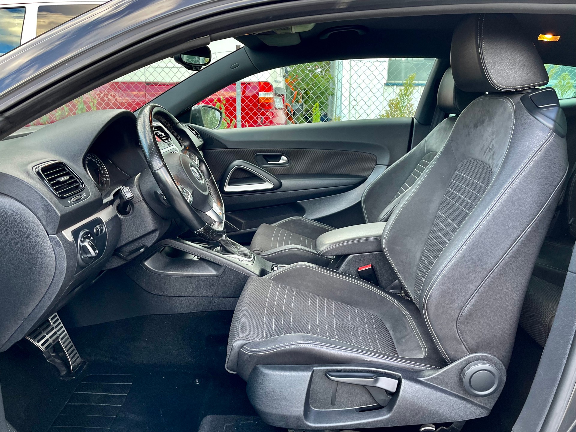 VW Scirocco 1.4 TSI DSG-image-25