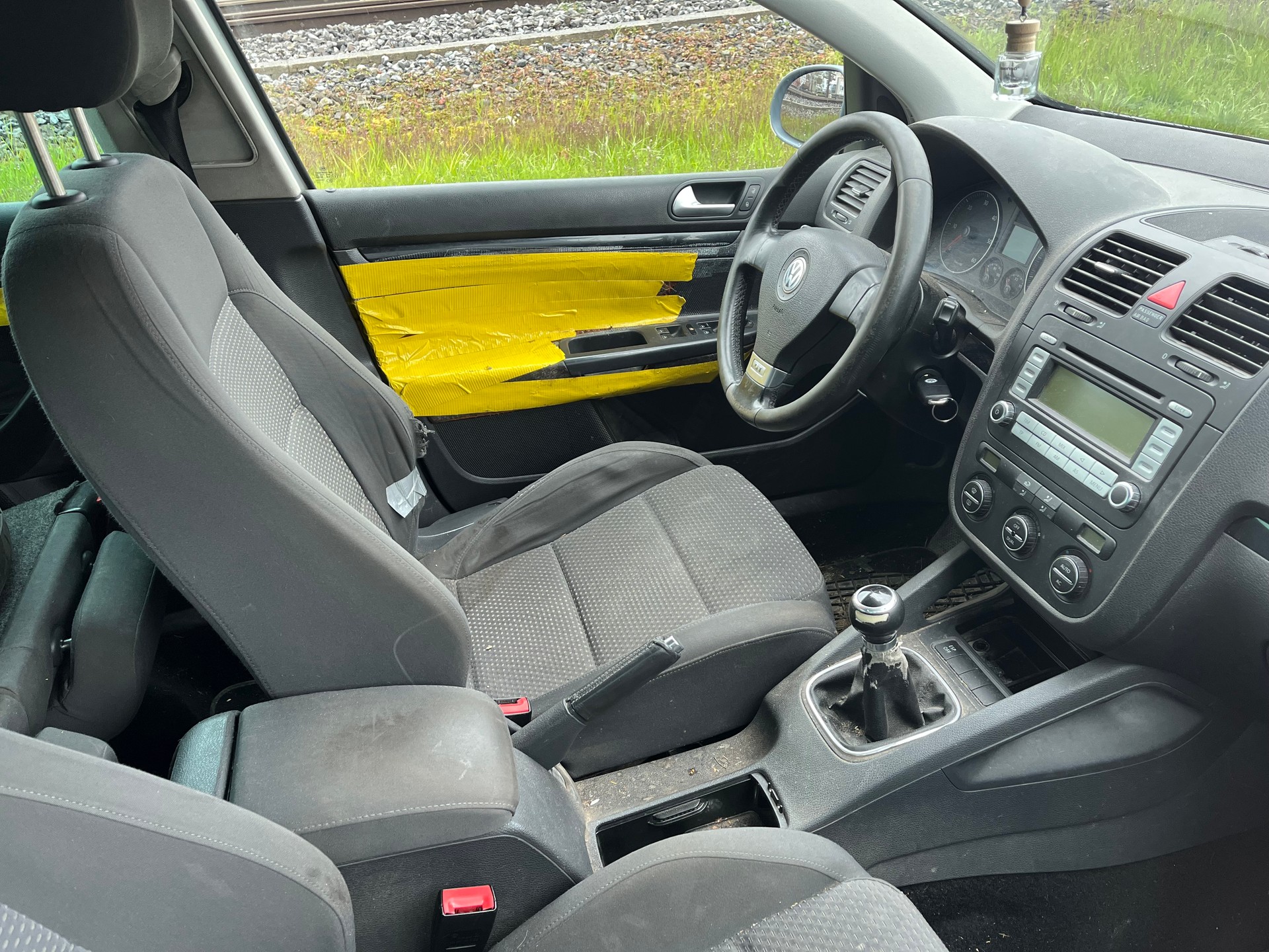 VW Golf 2.0 TDI GT Sport 4Motion-image-6