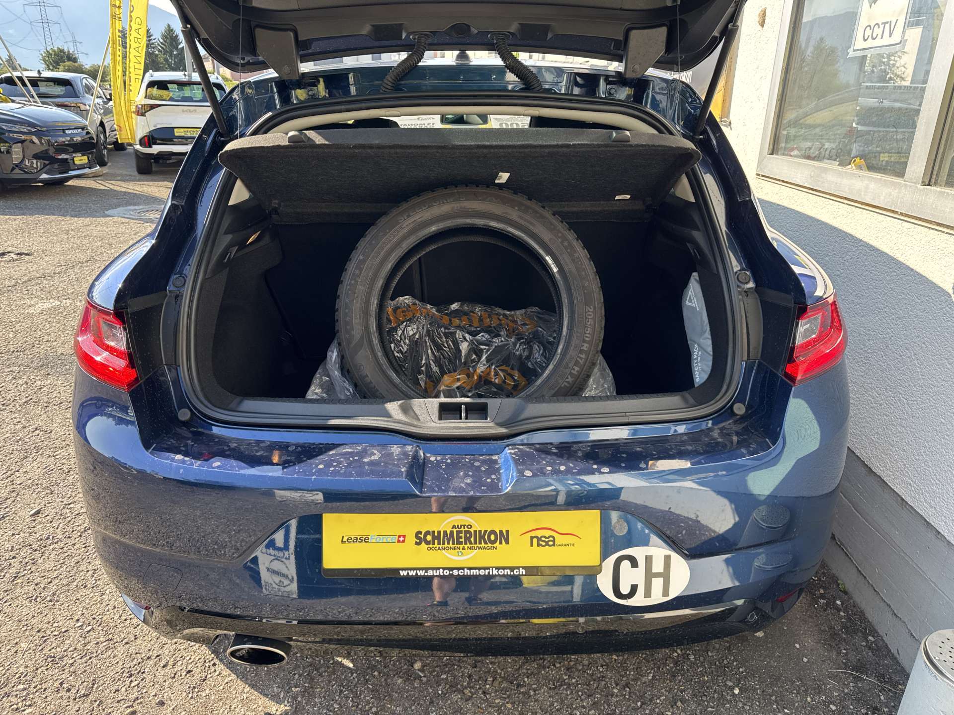 RENAULT Mégane 1.2 16V Turbo 90th Anniversary EDC-Automat-image-8