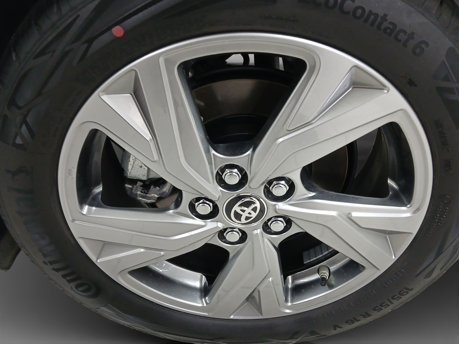 TOYOTA Yaris 1.5 Trend e-CVT-image-15
