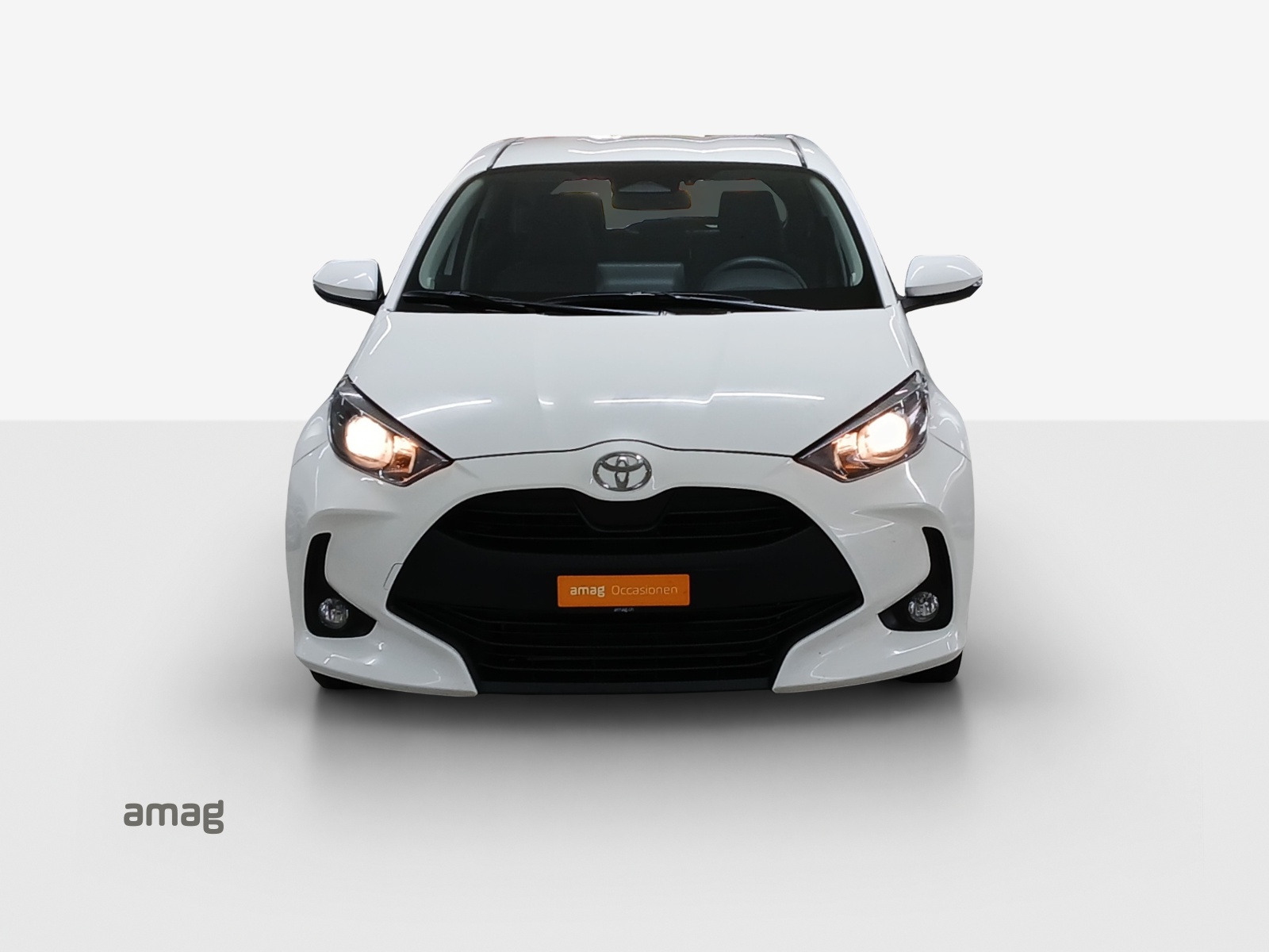 TOYOTA Yaris 1.5 Trend e-CVT-image-6