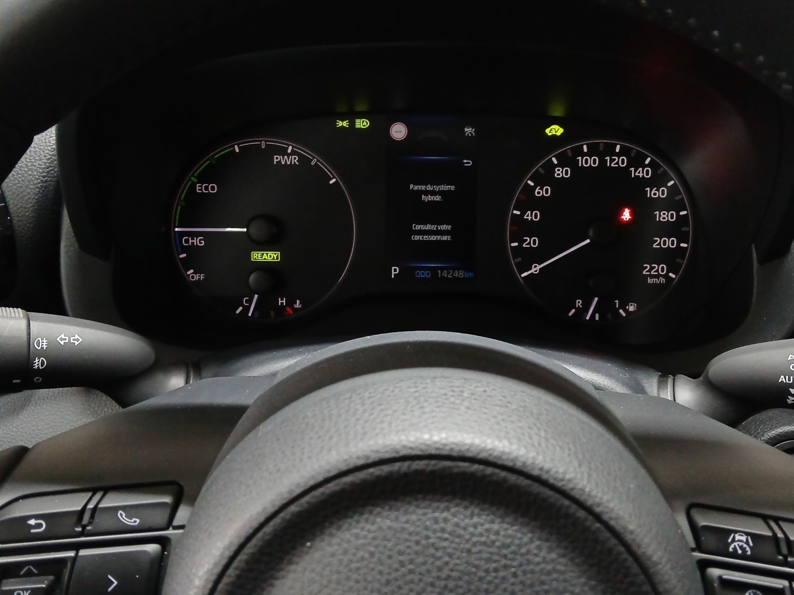 TOYOTA Yaris 1.5 Trend e-CVT-image-14