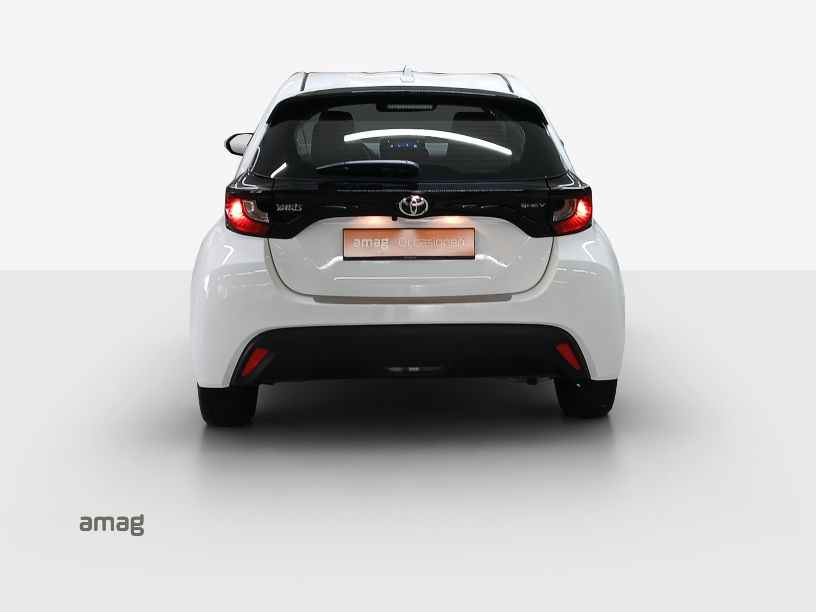 TOYOTA Yaris 1.5 Trend e-CVT-image-3