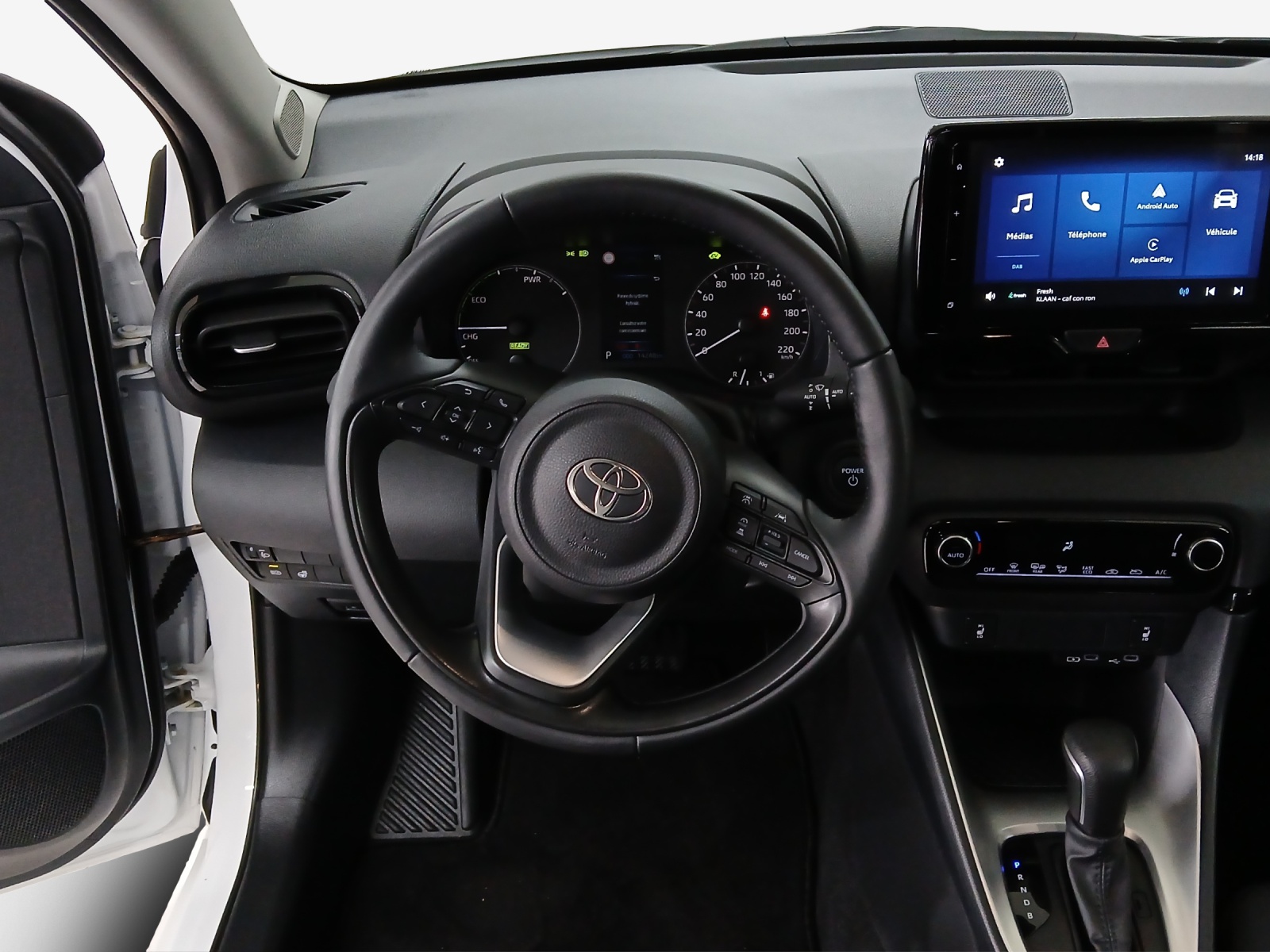 TOYOTA Yaris 1.5 Trend e-CVT-image-9