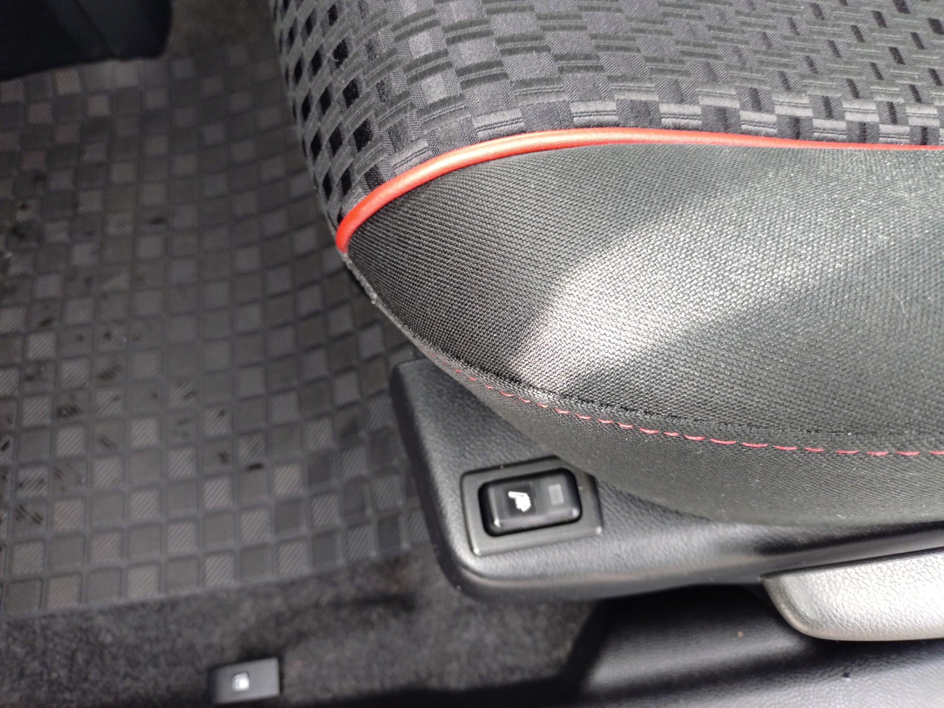 MAZDA 2 1.5i 16V Sport-image-11