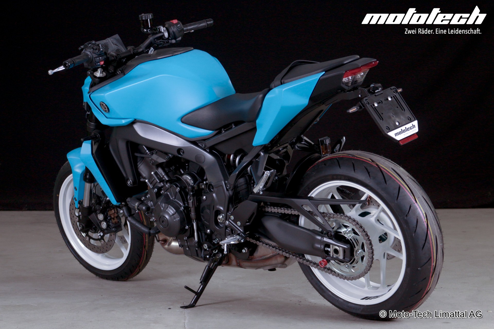 YAMAHA MT-09 (35kW)-showroom-element-3