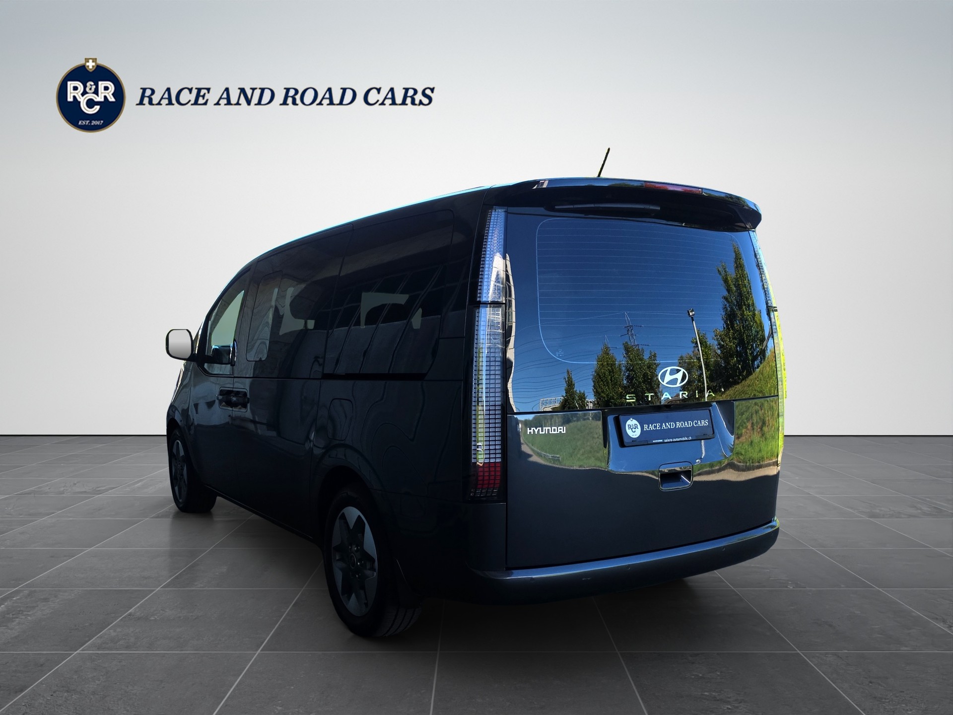 HYUNDAI Staria Wagon 1.6 GDi HEV Vertex-image-6