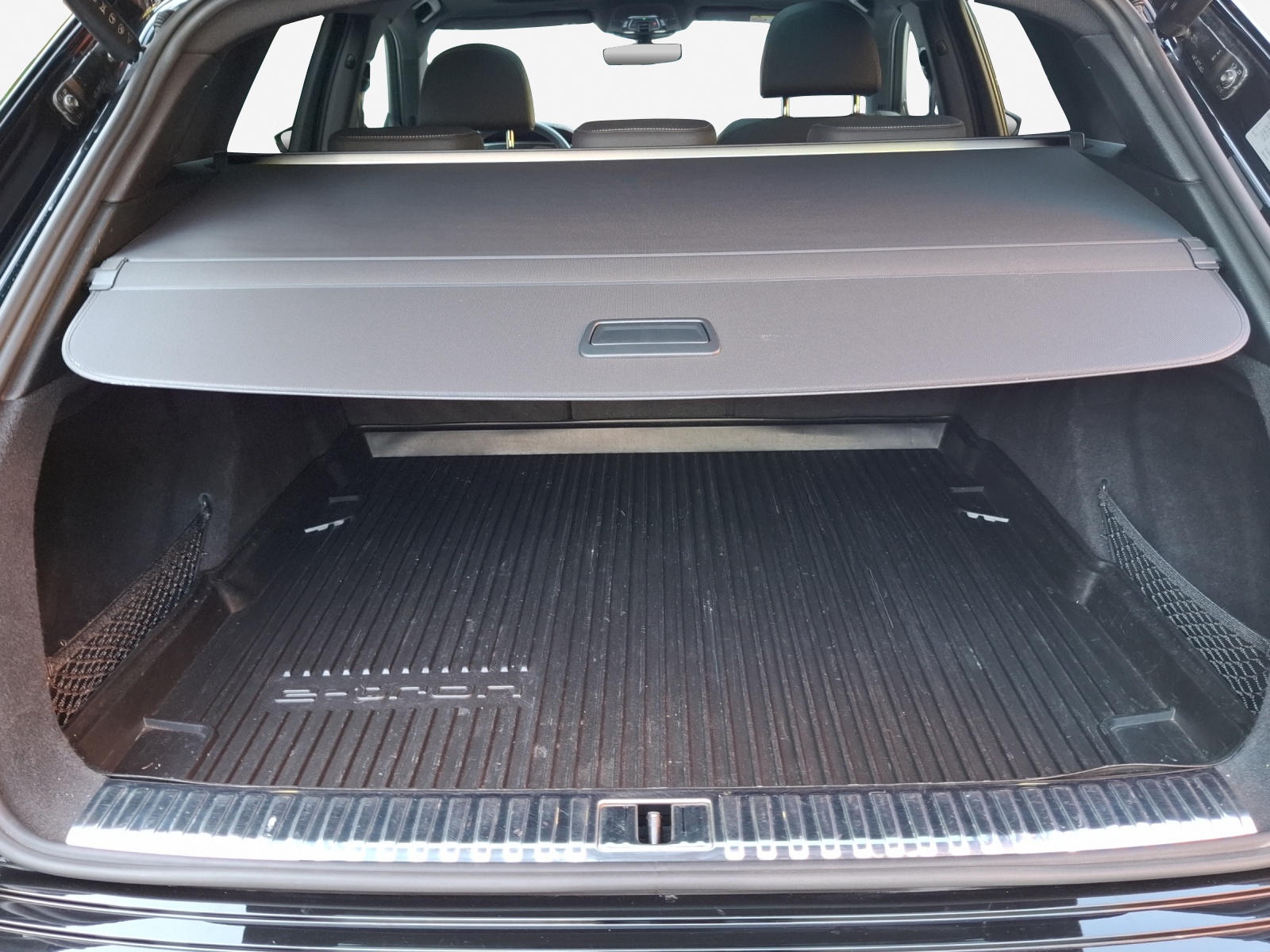 AUDI e-tron 55 S Line Black Edition quattro-image-12