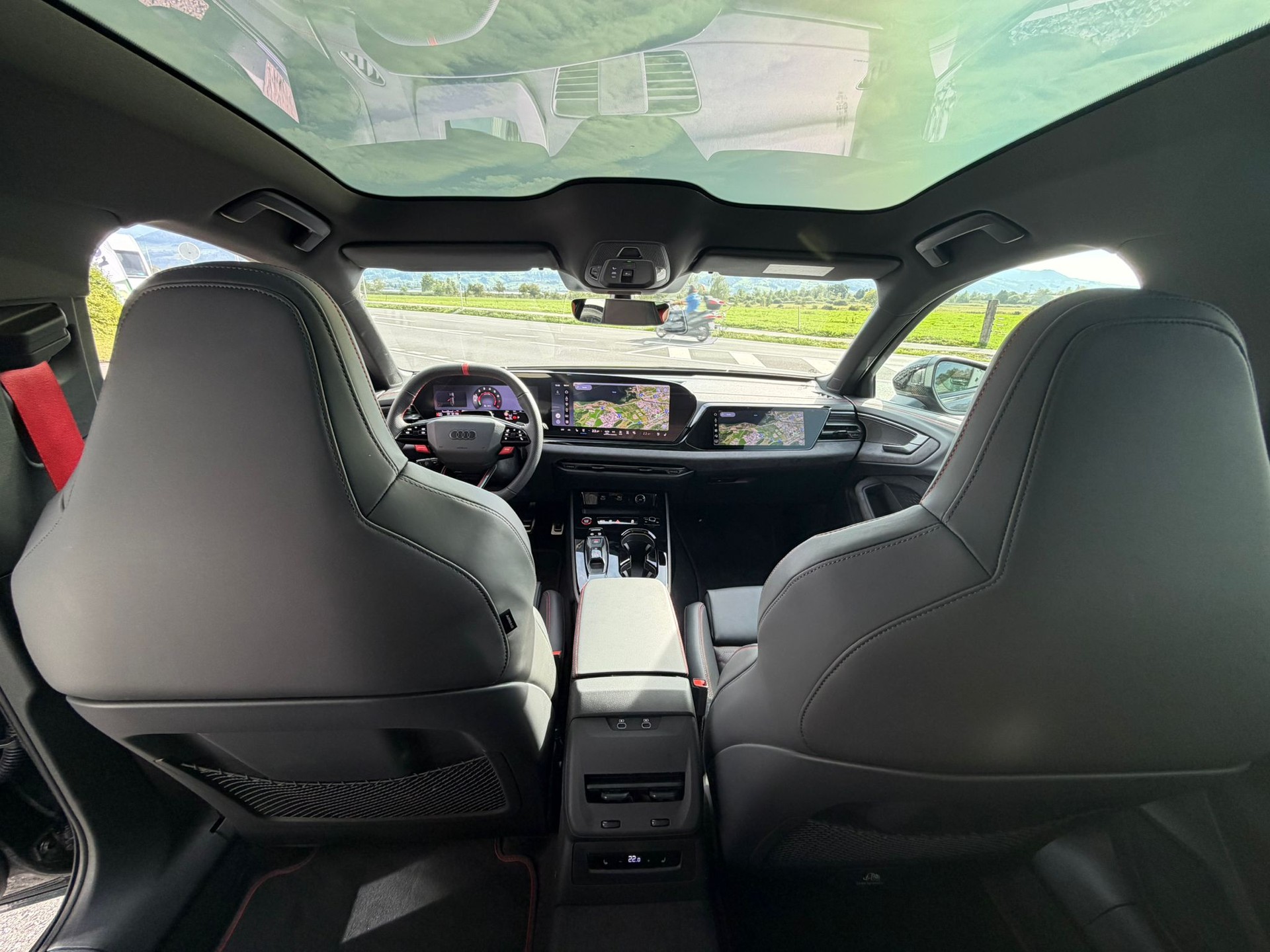 AUDI RS 5 Avant TFSI 470 kW Tiptronic quattro-image-9