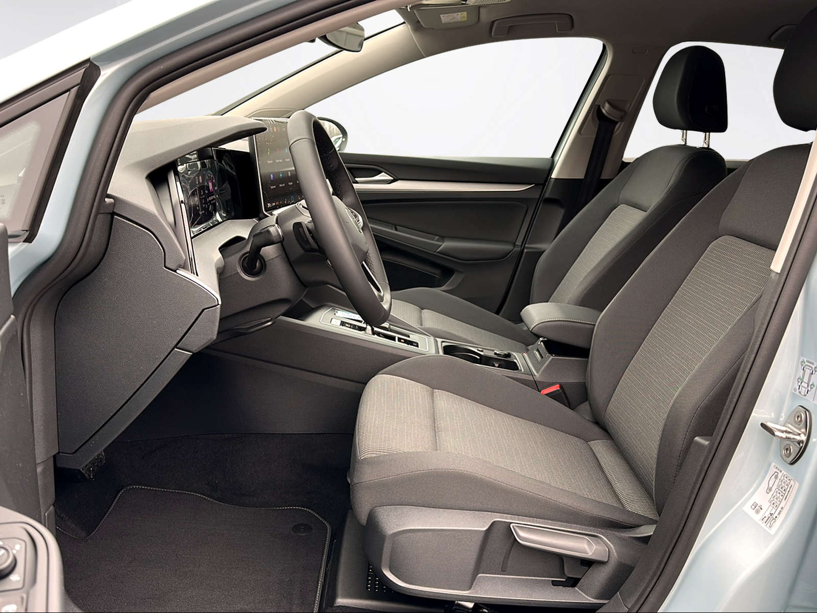 VW Golf Basis 1.5eTSI 115 CH-image-8