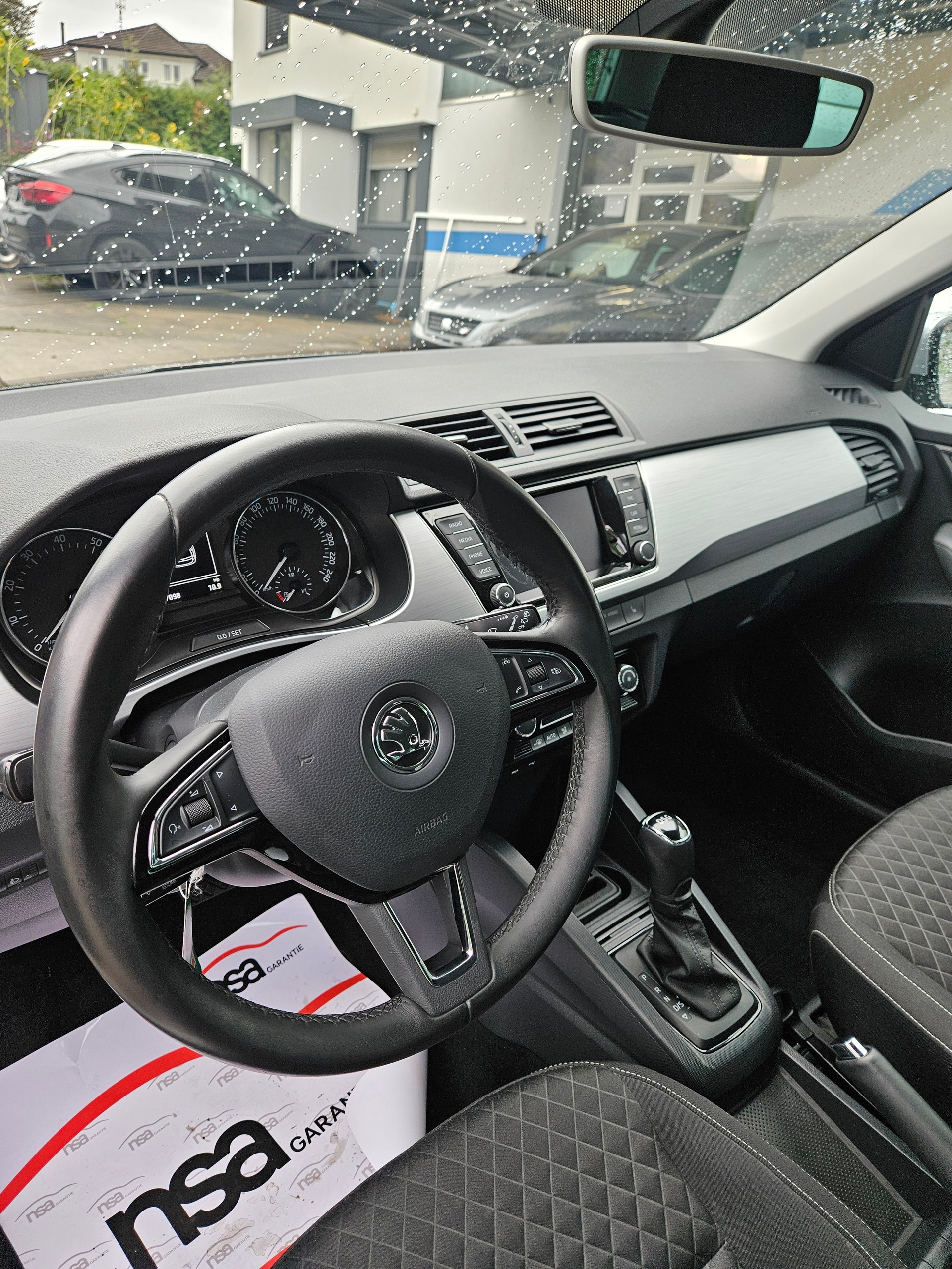SKODA Fabia 1.2 TSI Ambition DSG-image-7