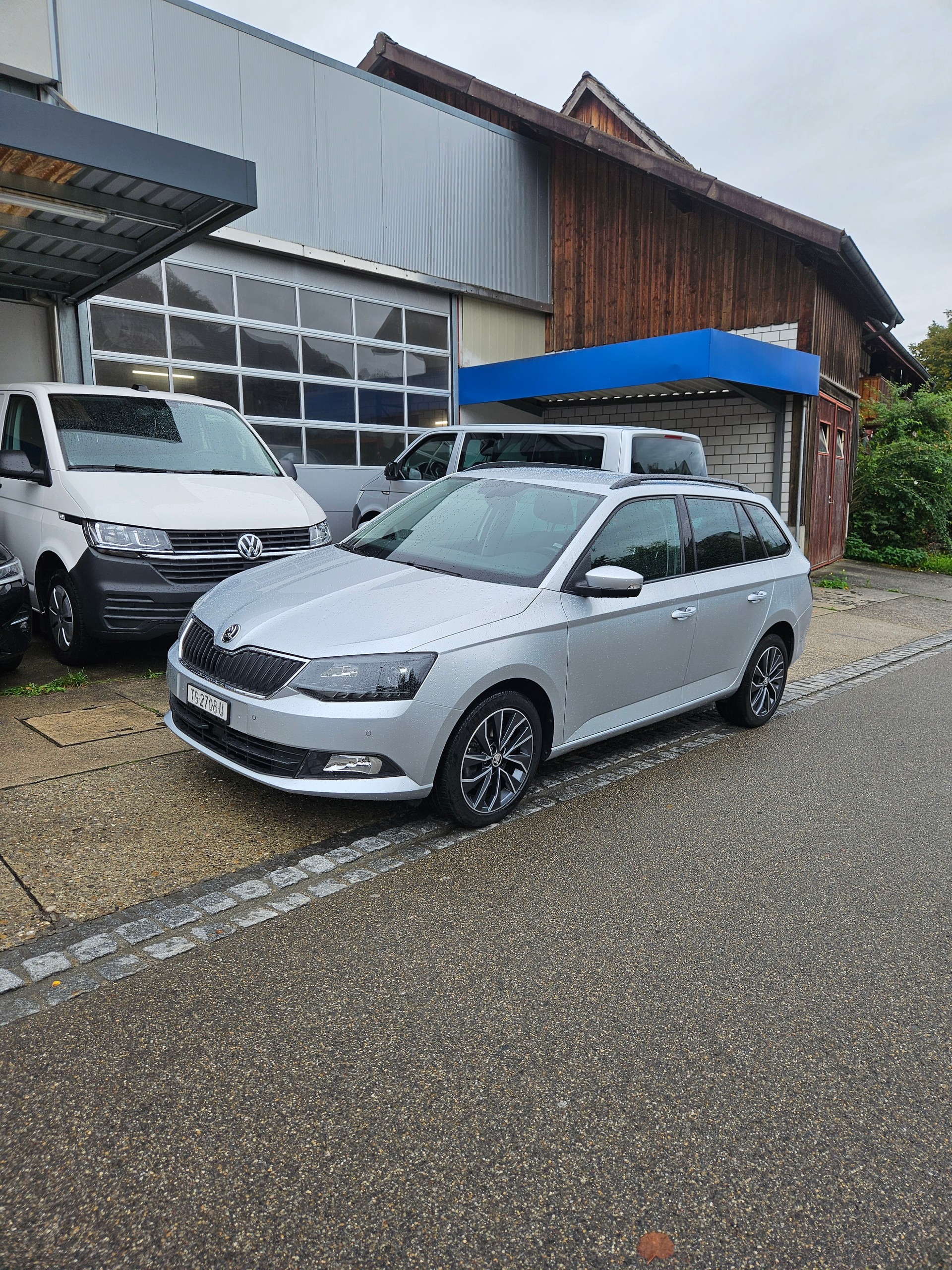 SKODA Fabia 1.2 TSI Ambition DSG-image-0