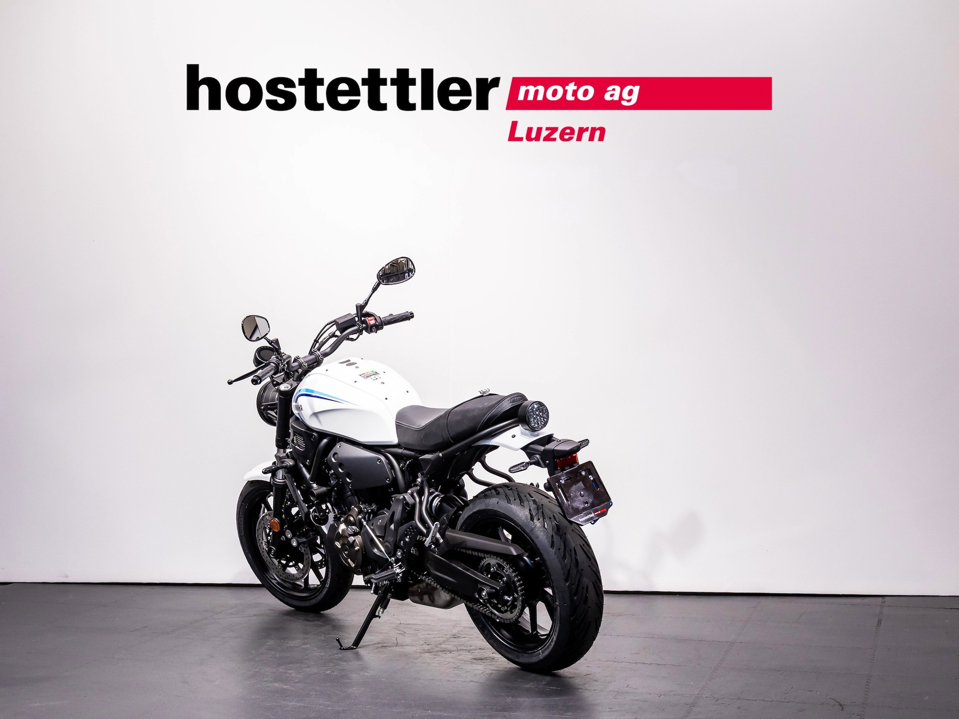 YAMAHA XSR 700-showroom-element-3