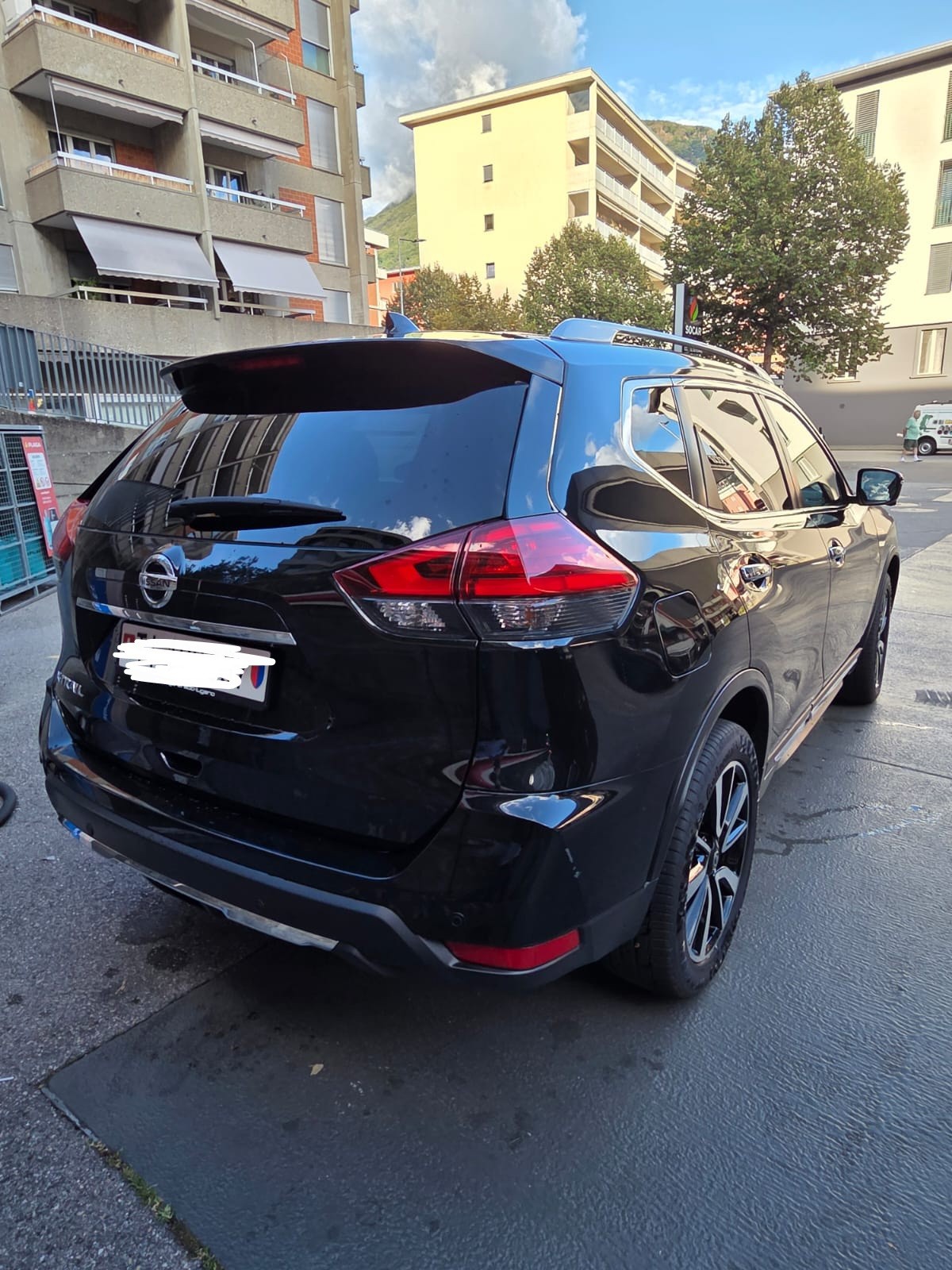 NISSAN 2.0 dCi Tekna 4x4-image-4
