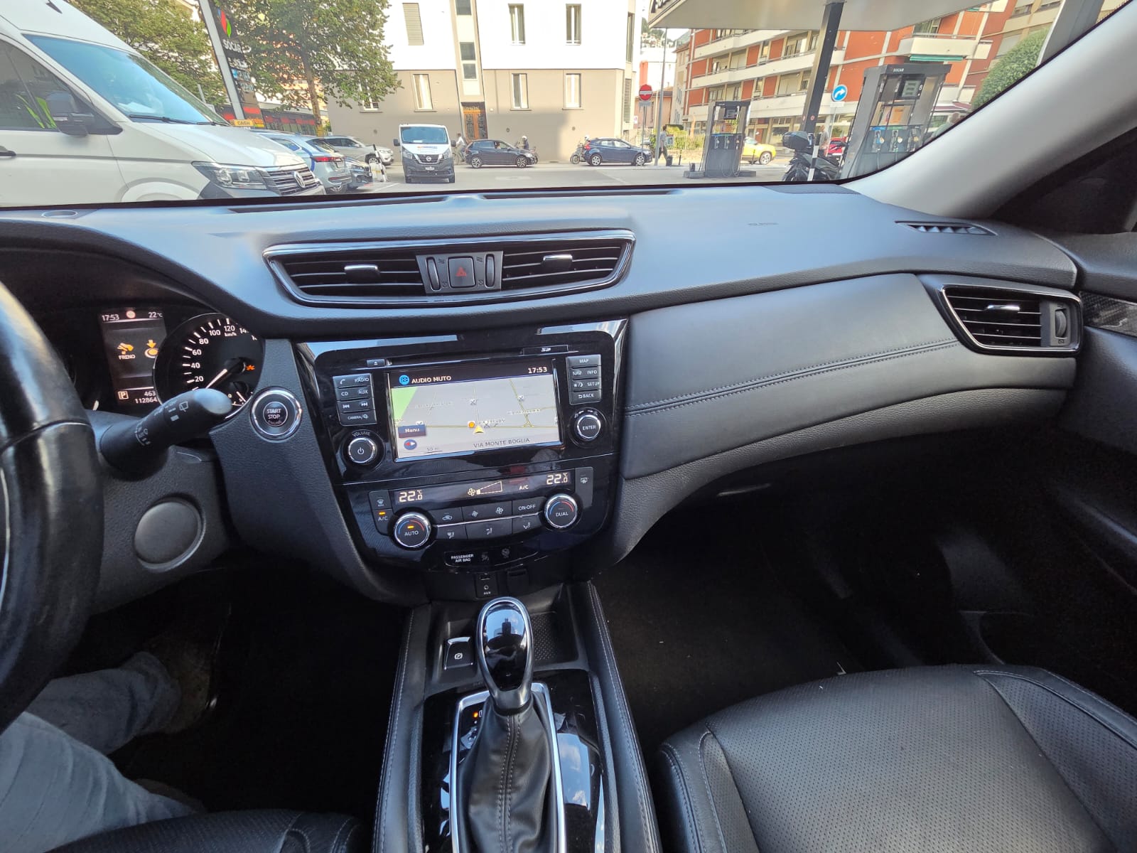 NISSAN 2.0 dCi Tekna 4x4-image-2