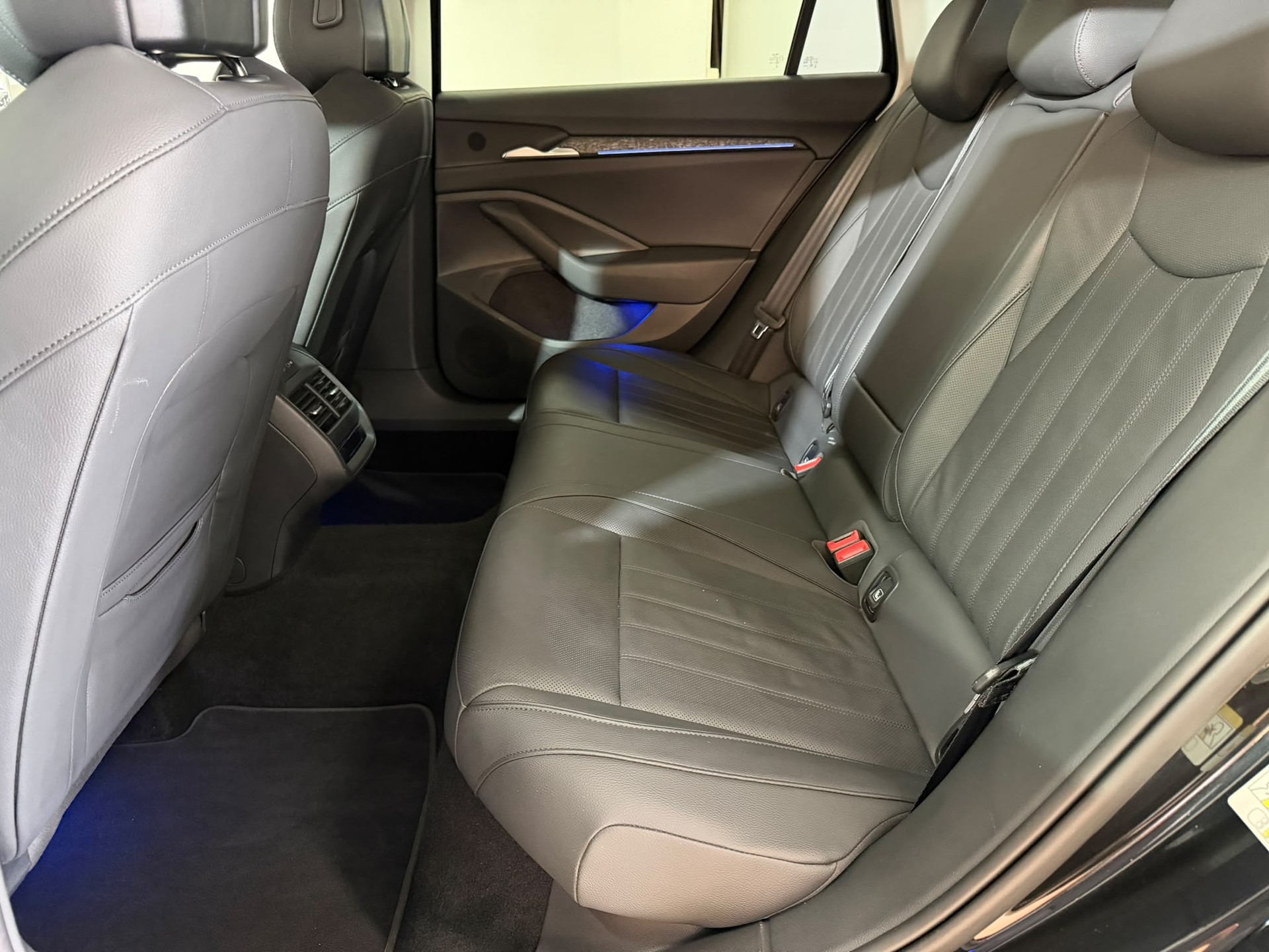 SKODA Superb Combi 1.5 TSI PHEV Selection DSG-image-7